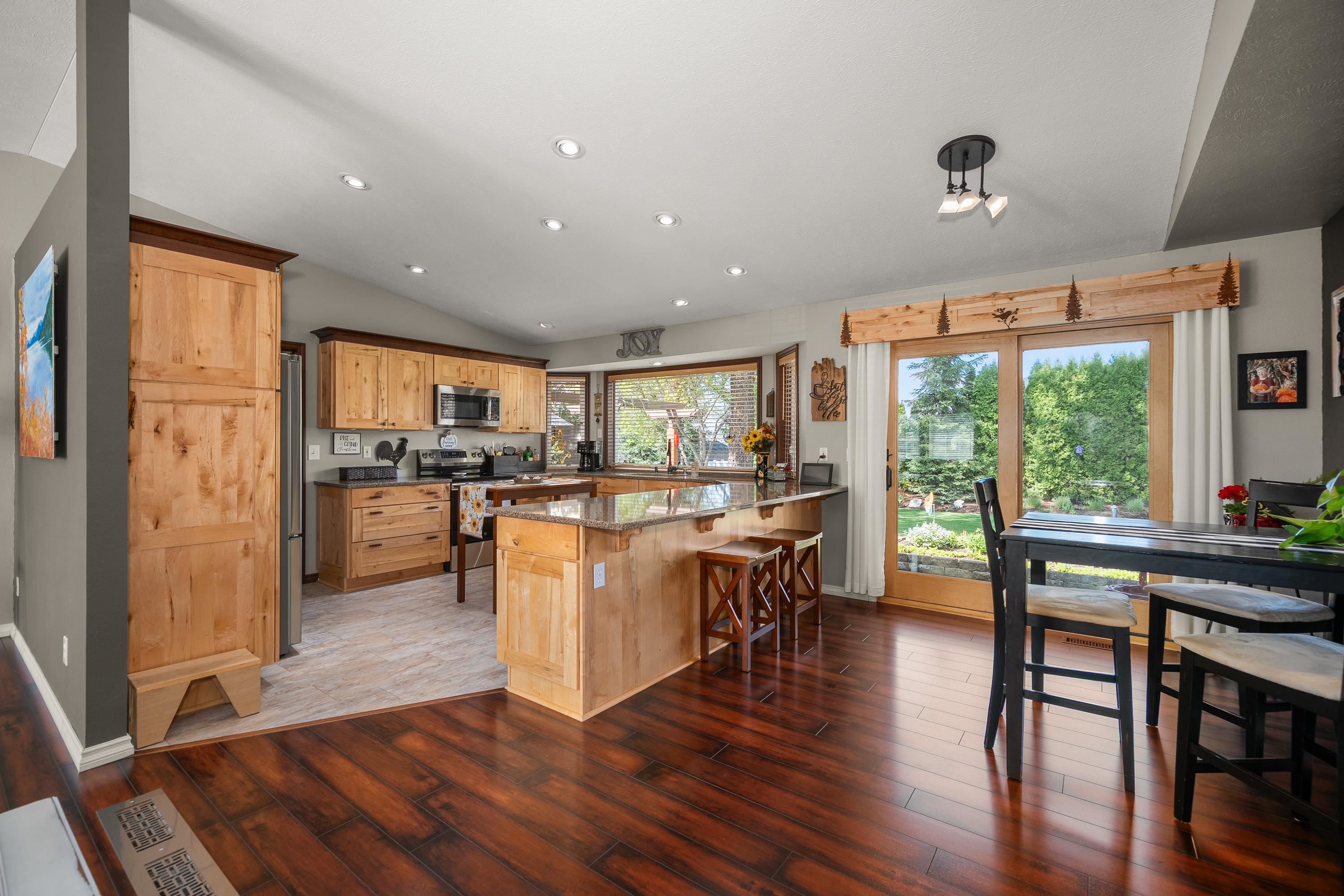 3807 E Tanager Ln - Photo 12
