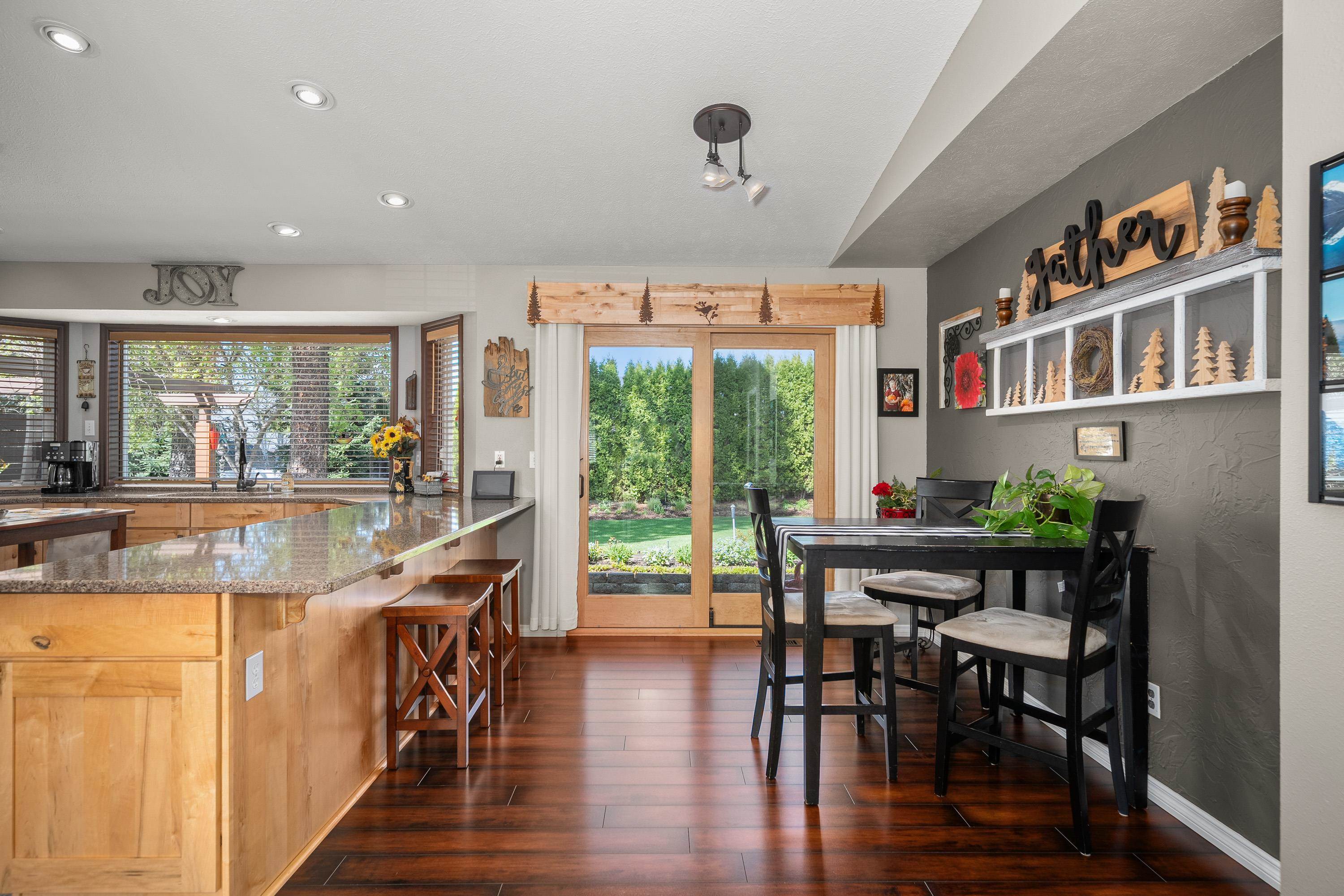 3807 E Tanager Ln - Photo 13