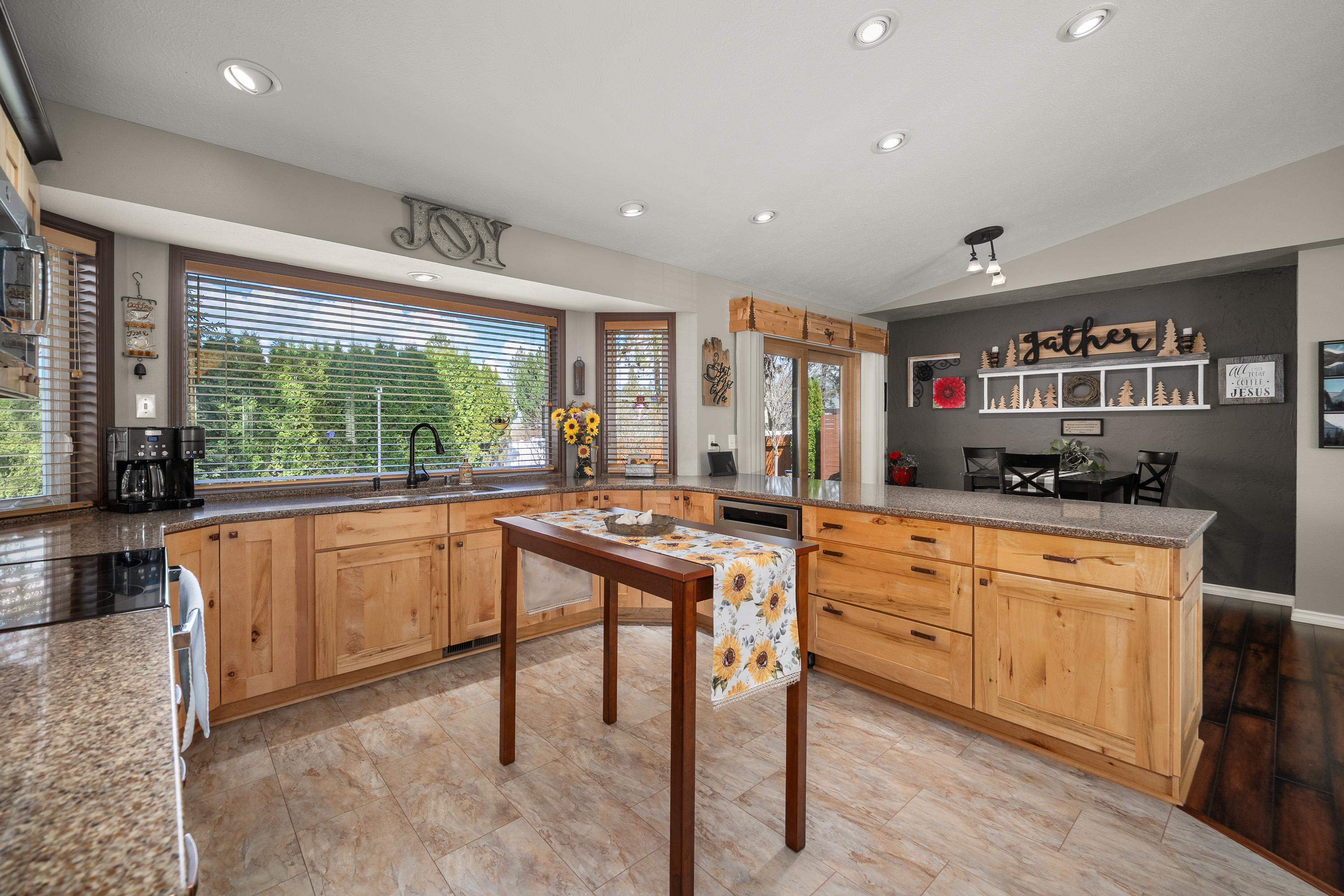3807 E Tanager Ln - Photo 18
