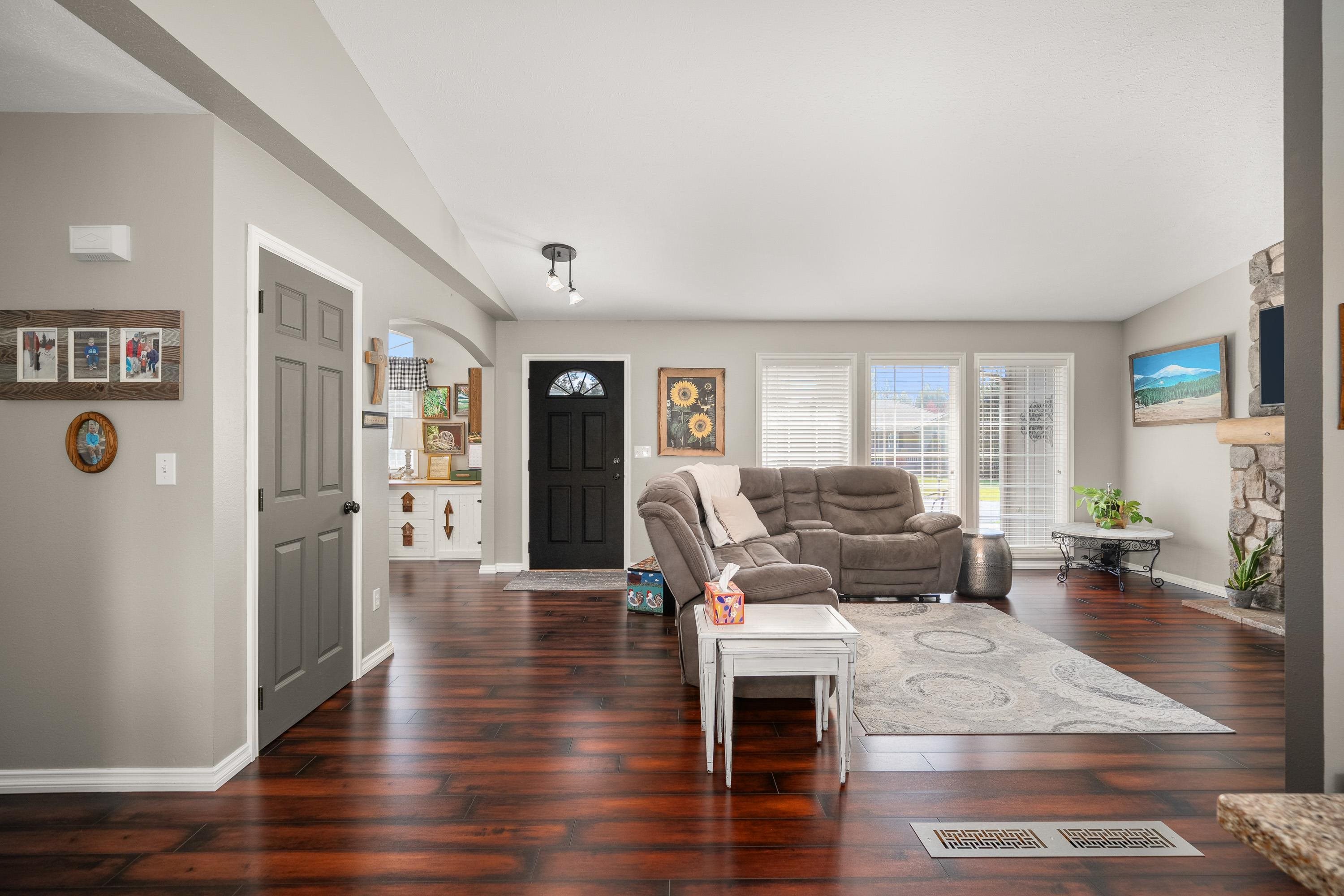 3807 E Tanager Ln - Photo 7