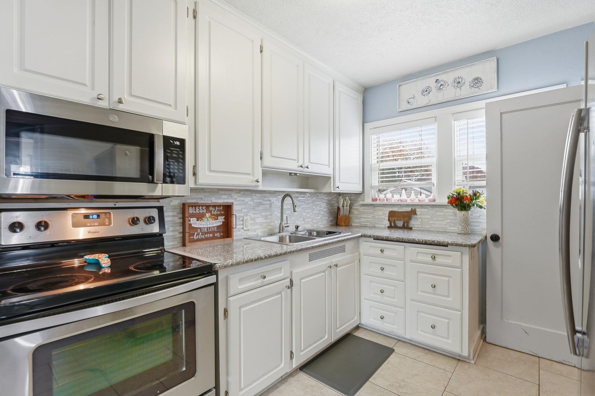 5018 N STEVENS St - Photo 10