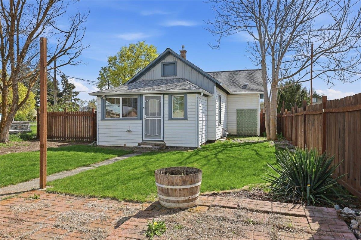 2223 E Sharp Ave - Photo 22