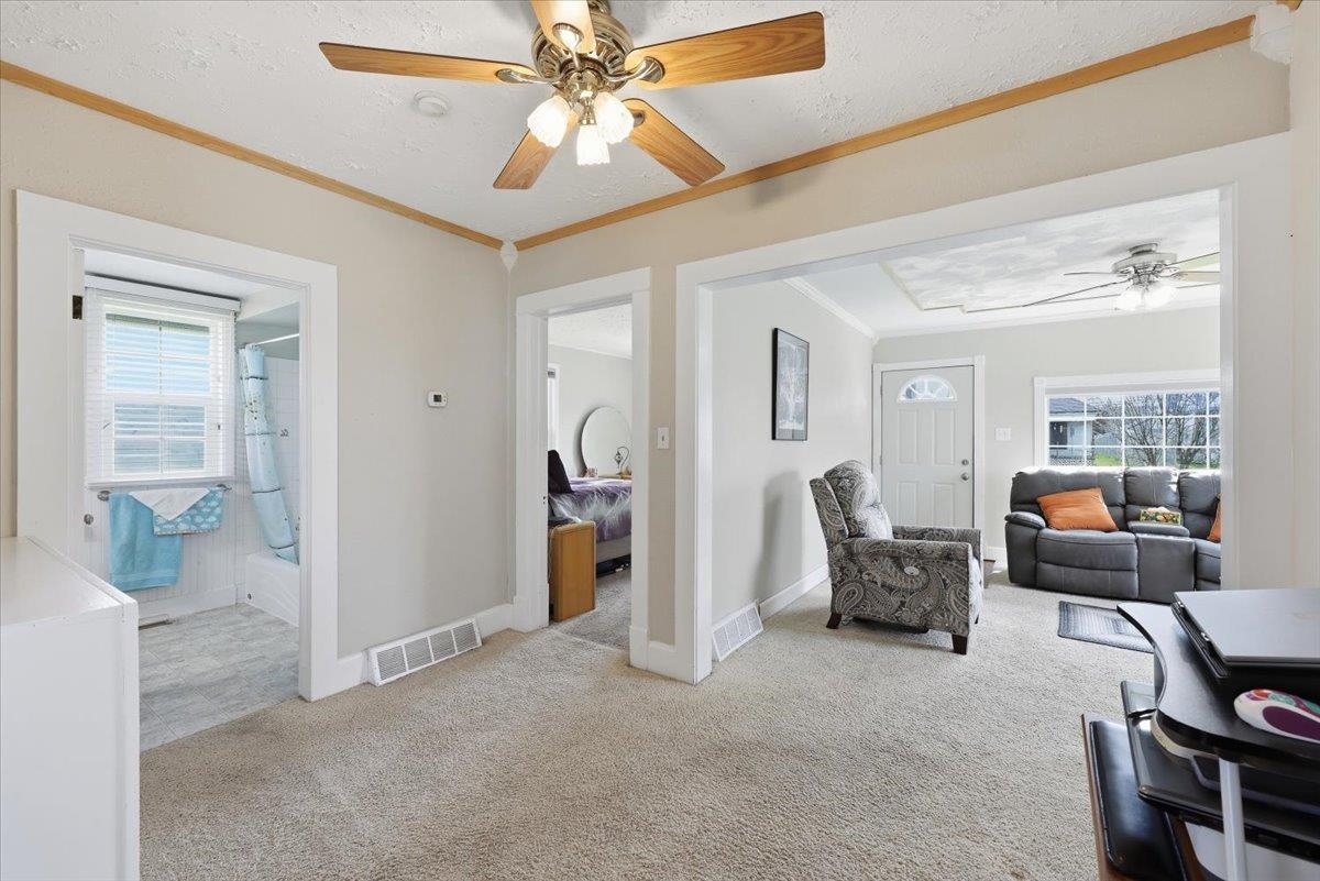 2223 E Sharp Ave - Photo 10