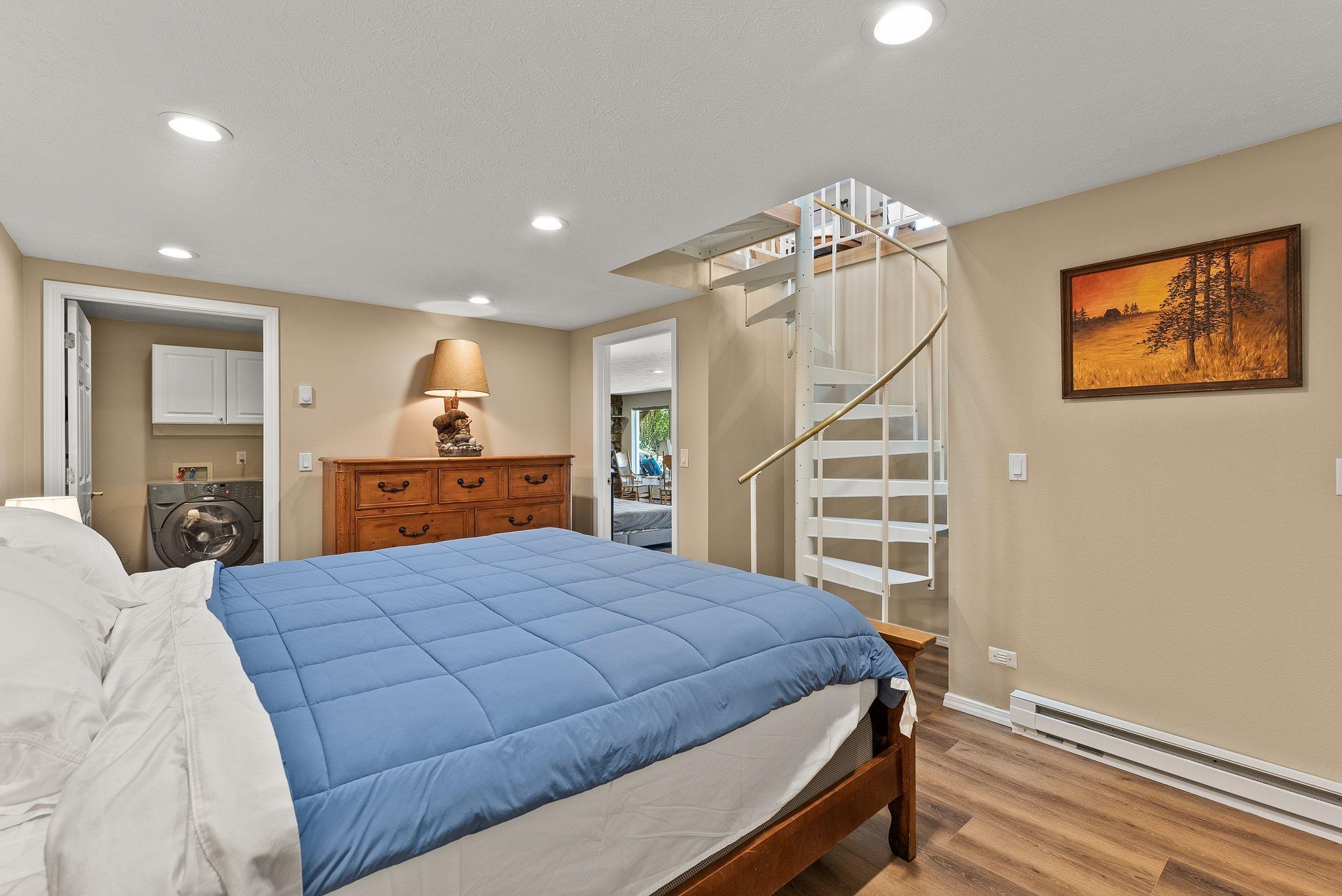 161 Alaska Ln S - Photo 22