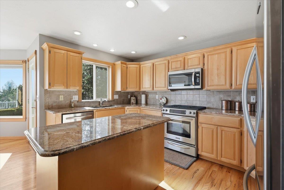 21710 N Saddle Mountain Ln - Photo 16