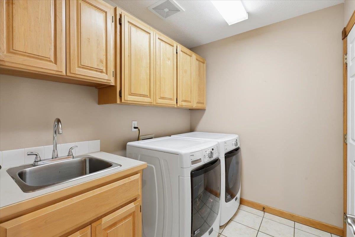 21710 N Saddle Mountain Ln - Photo 23
