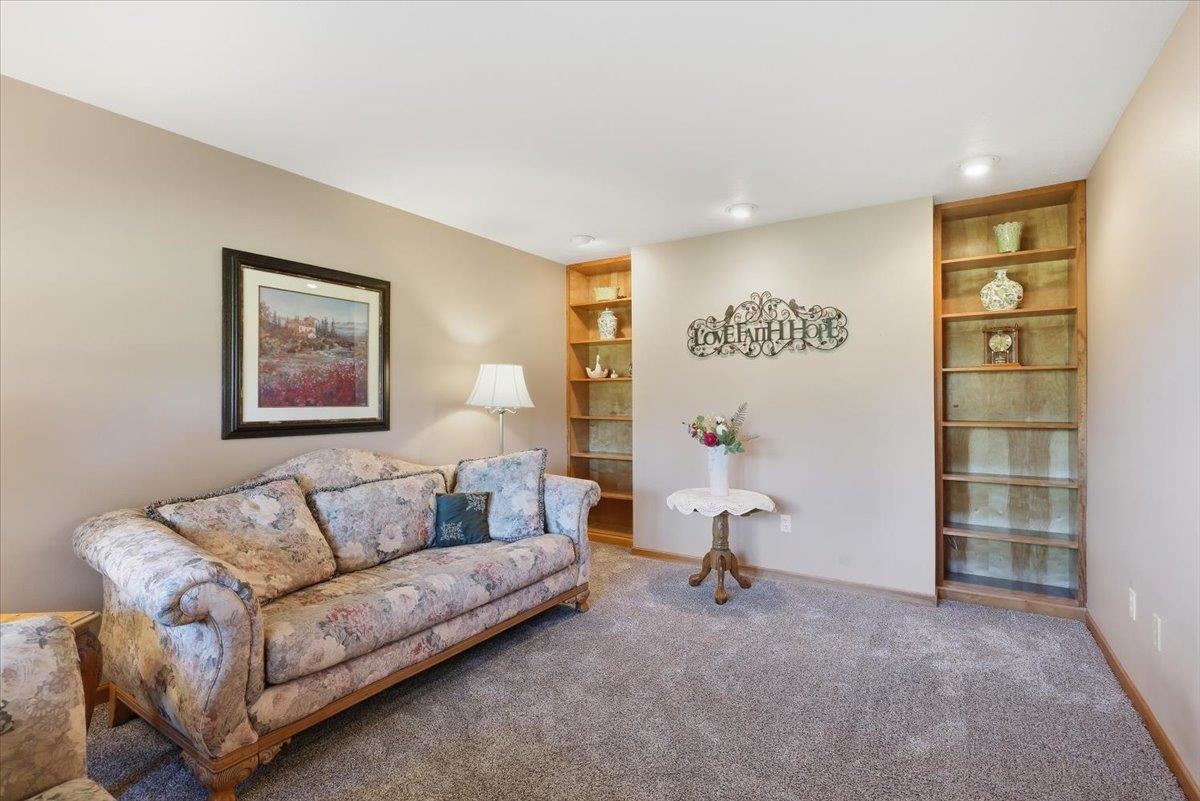 21710 N Saddle Mountain Ln - Photo 28