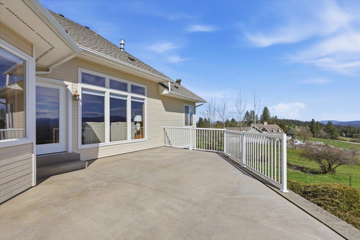 21710 N Saddle Mountain Ln - Photo 47