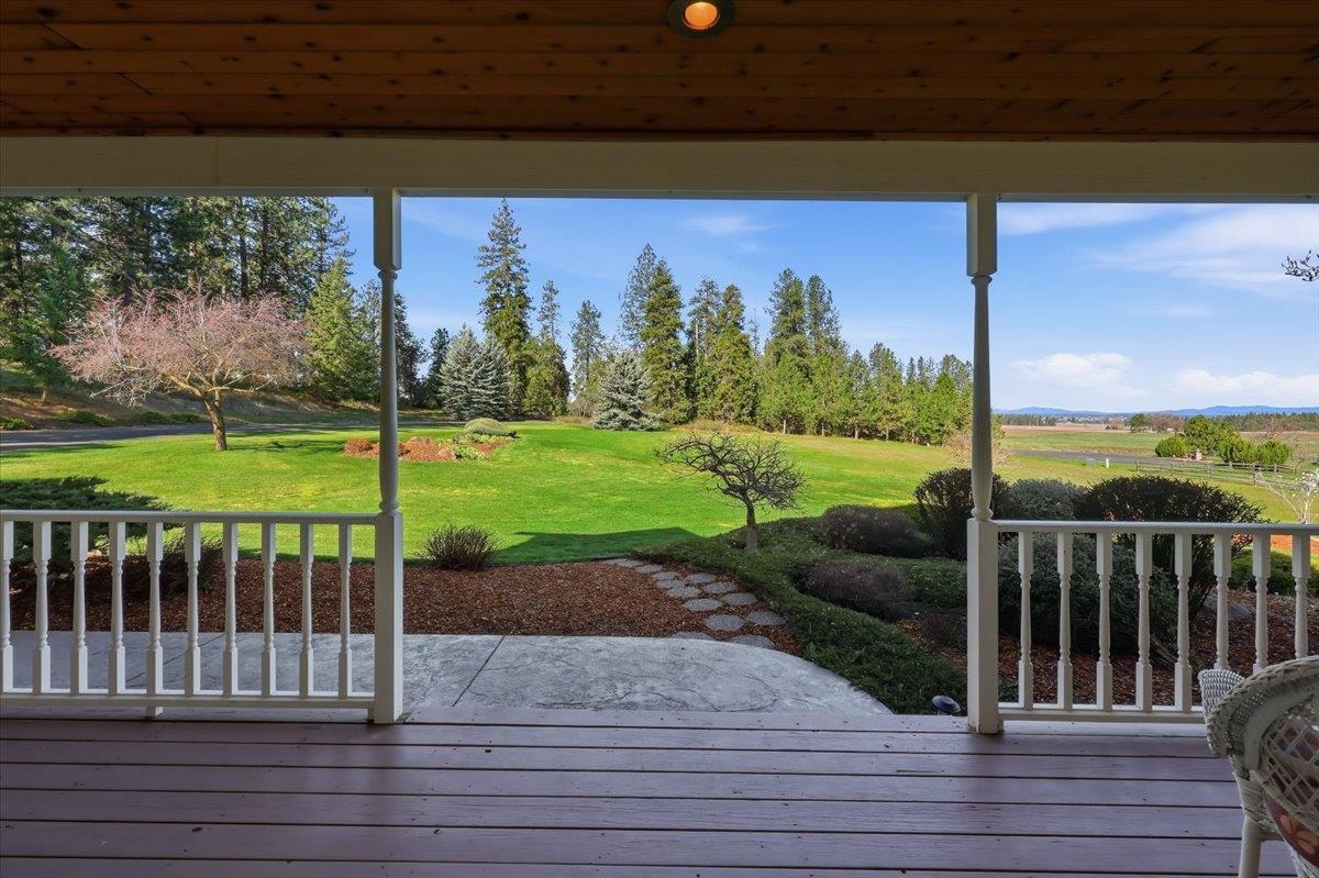 21710 N Saddle Mountain Ln - Photo 6