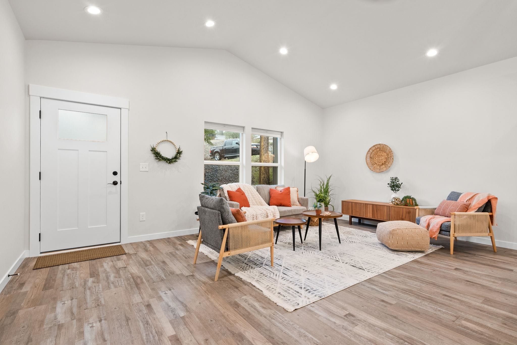 826 Thomas Ln - Photo 18