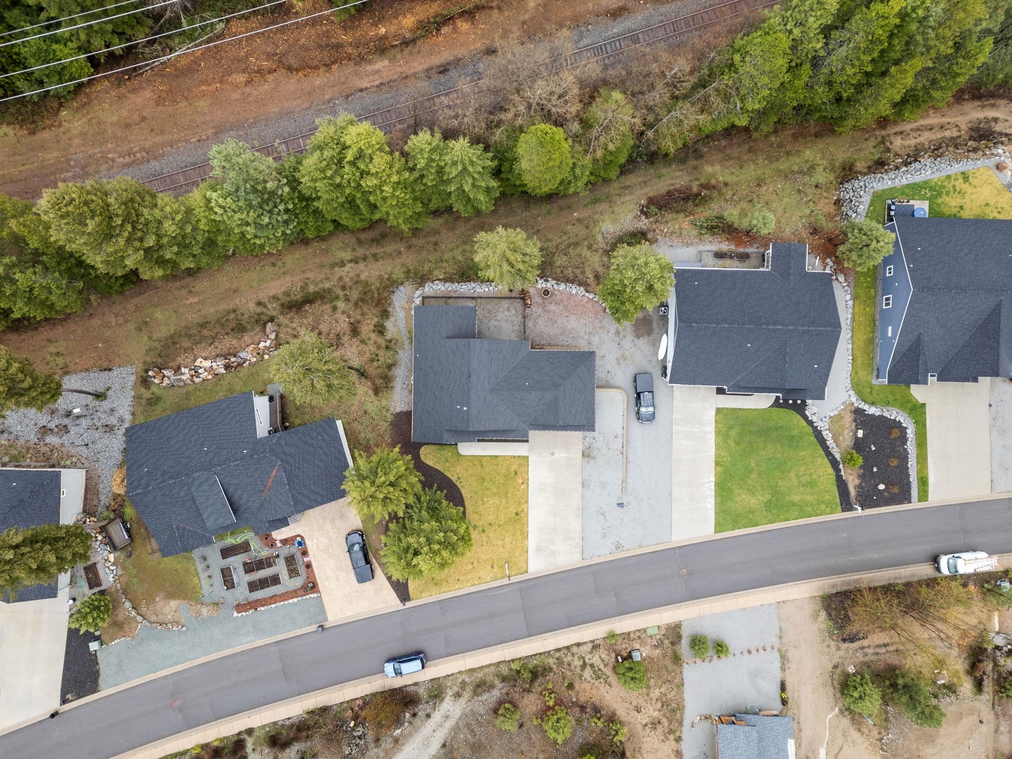 826 Thomas Ln - Photo 5