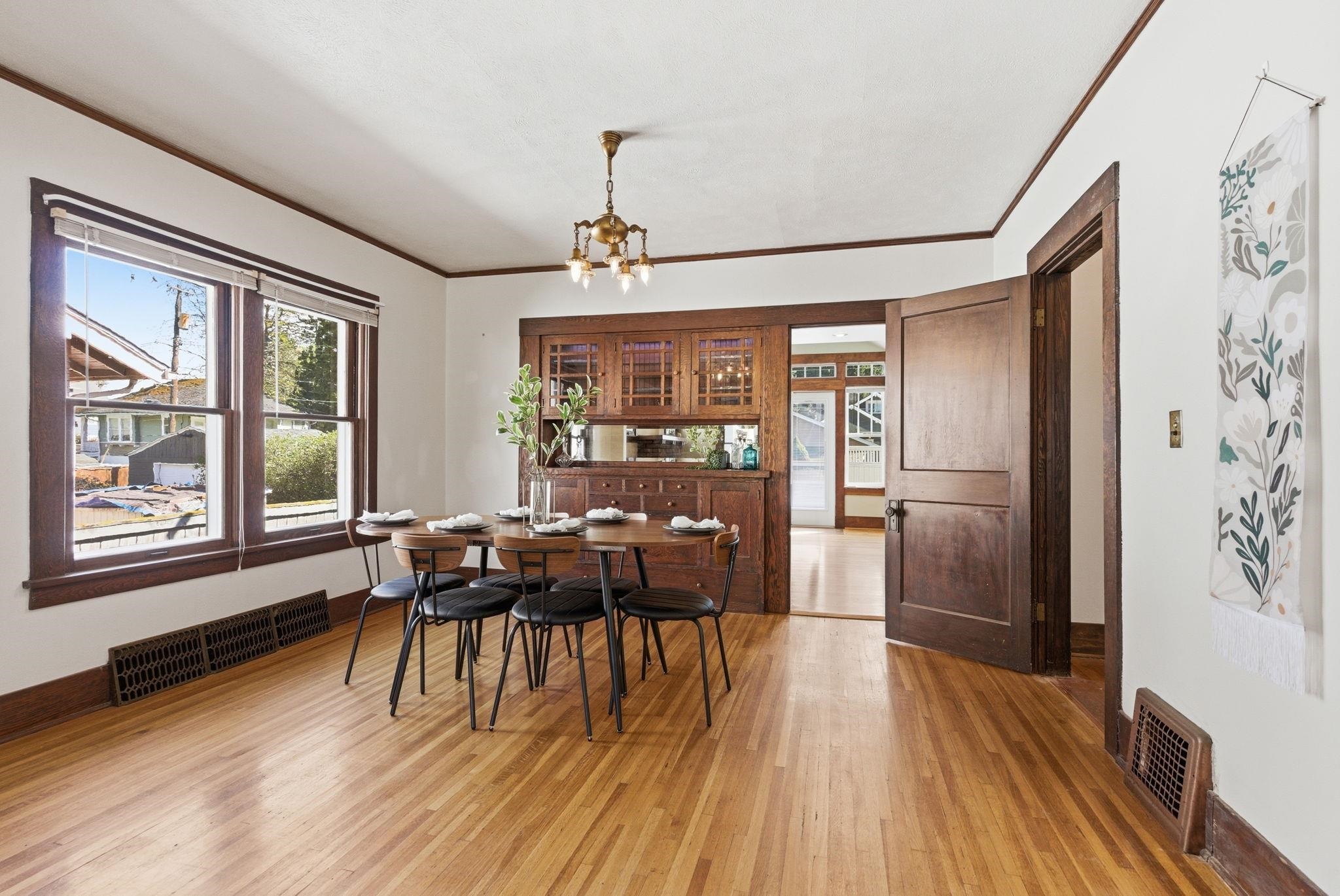 318 E 27th Ave - Photo 10