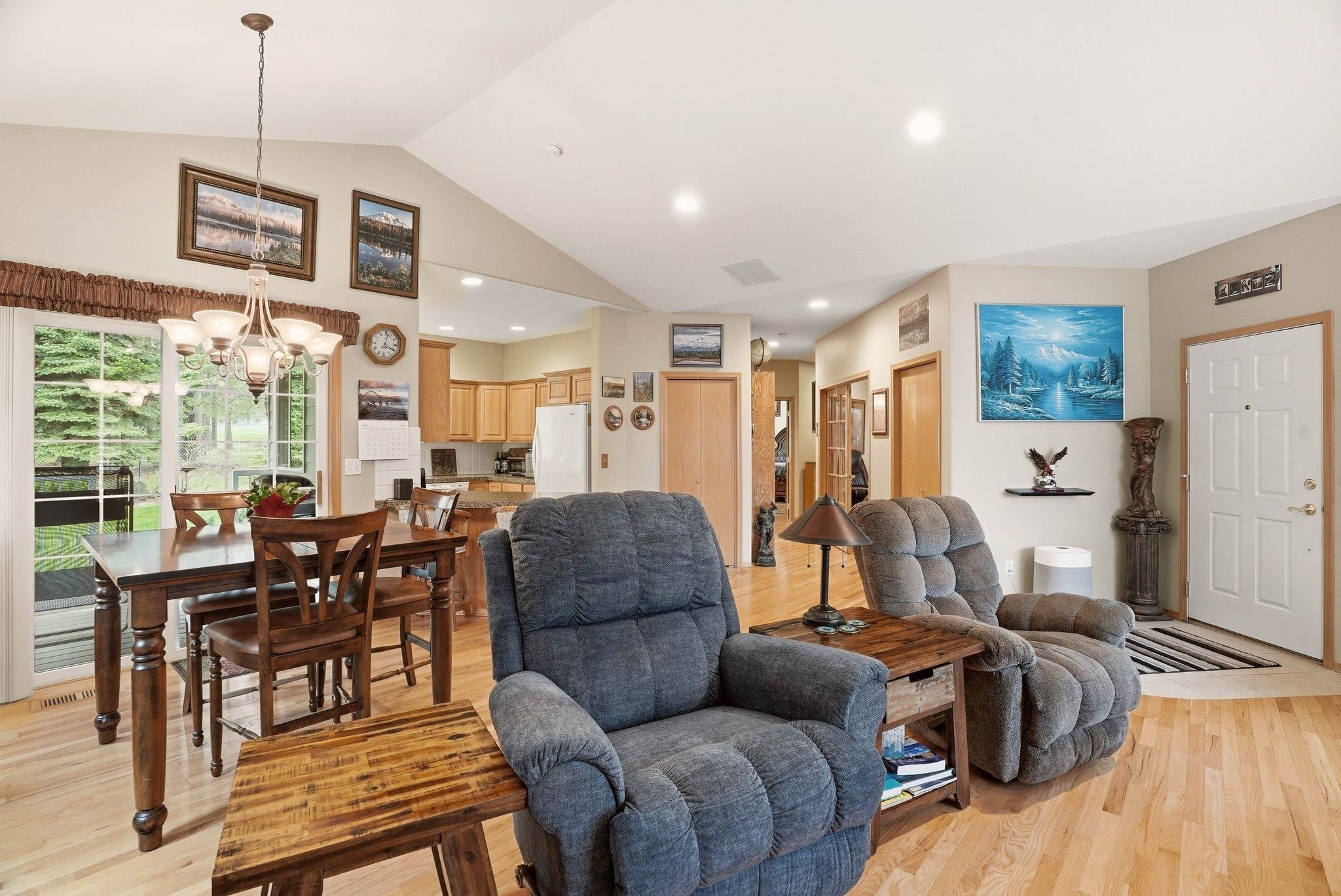 7015 N East Bluff Ct - Photo 5
