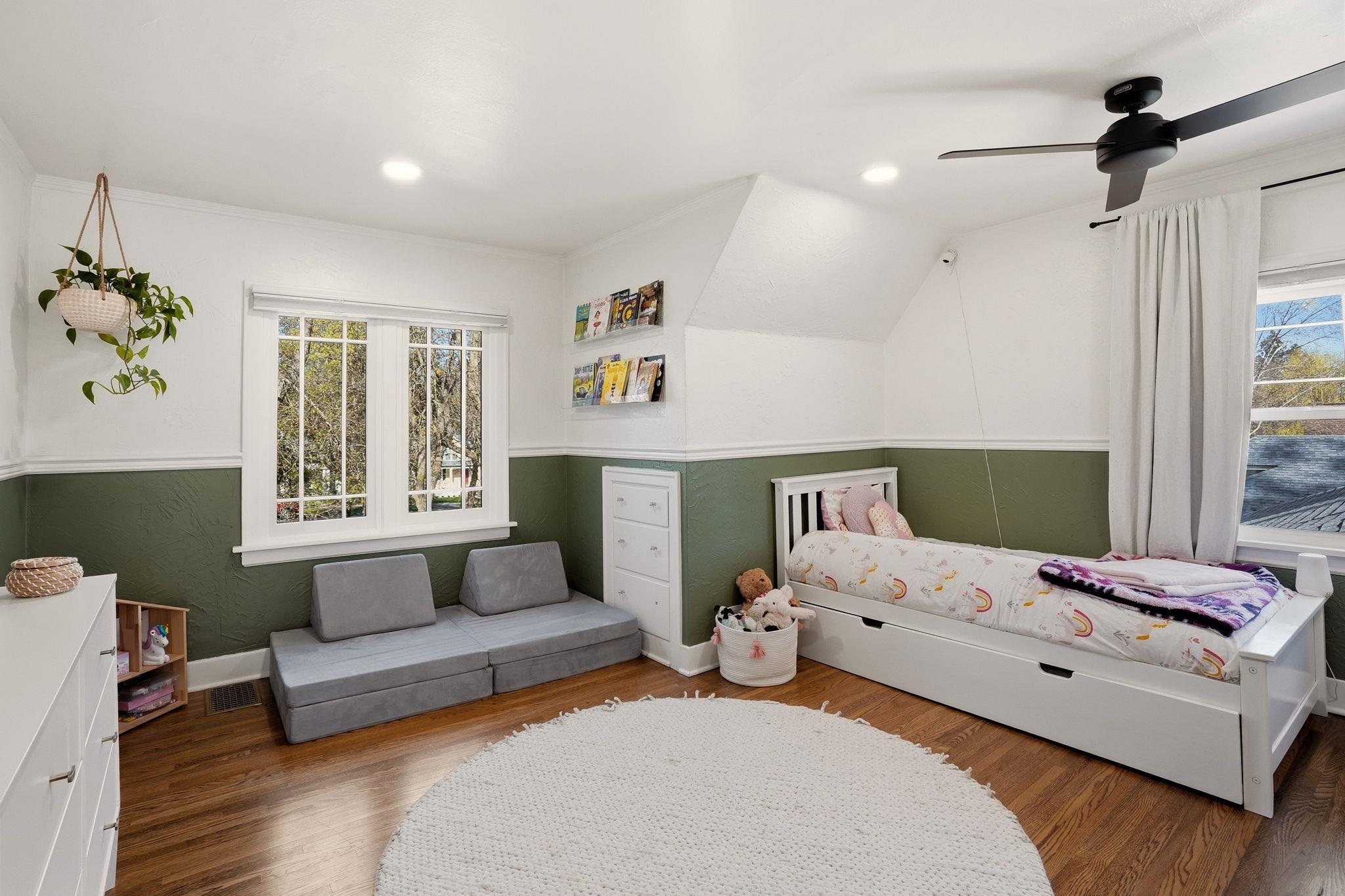 2423 S Manito Blvd - Photo 30