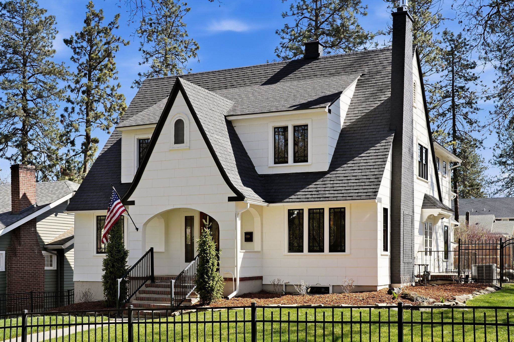 2423 S Manito Blvd - Photo 4