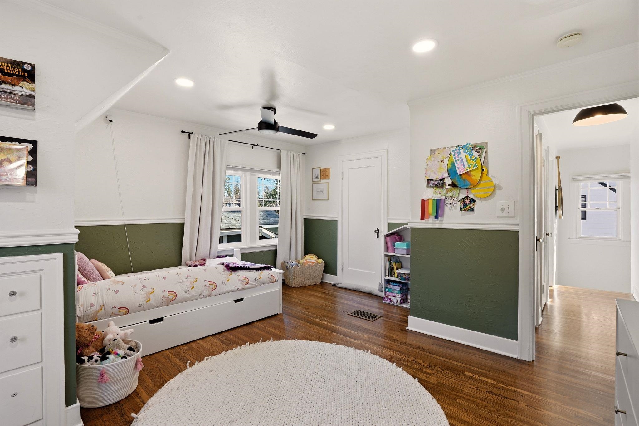 2423 S Manito Blvd - Photo 31