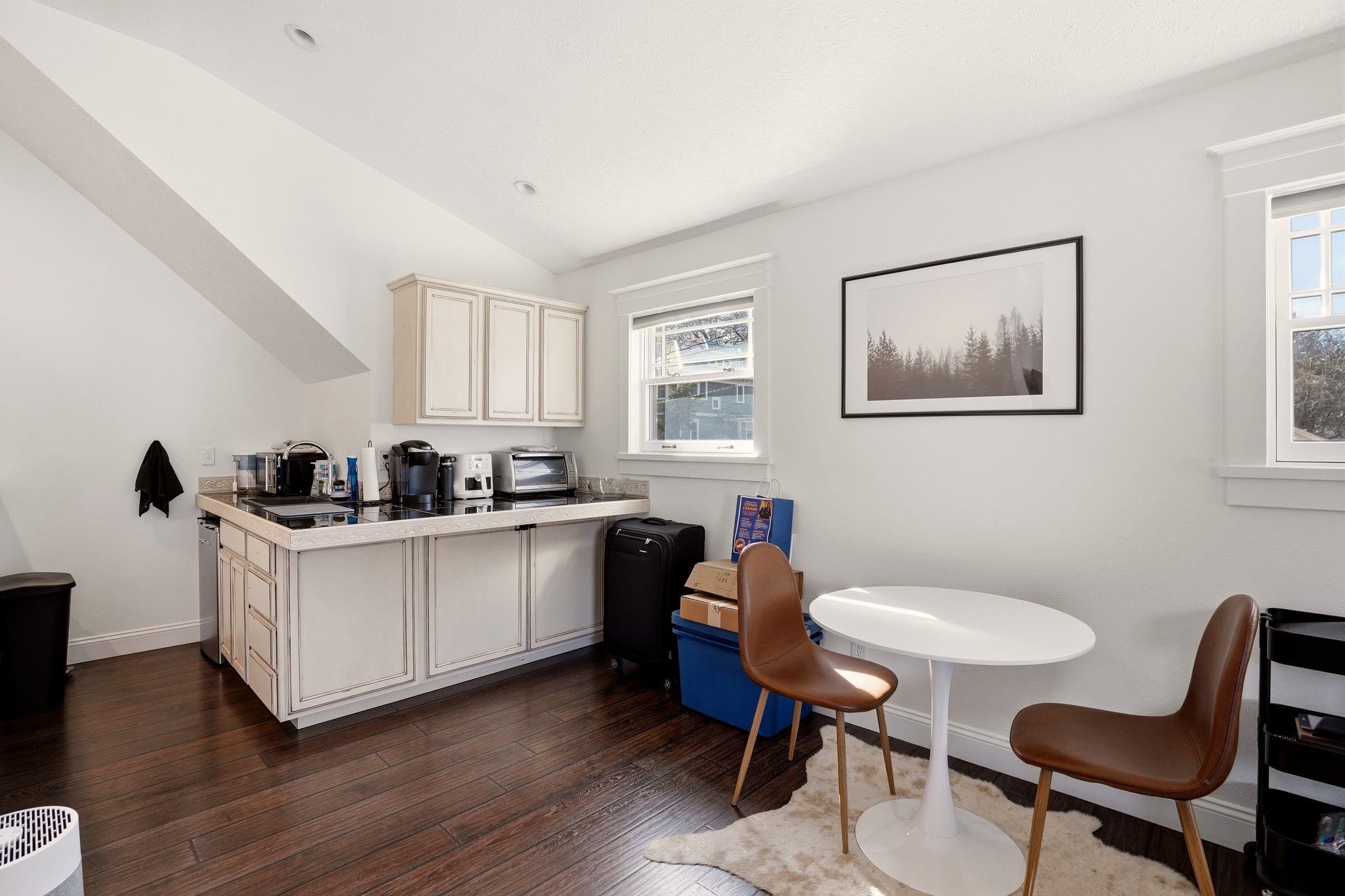 2423 S Manito Blvd - Photo 47