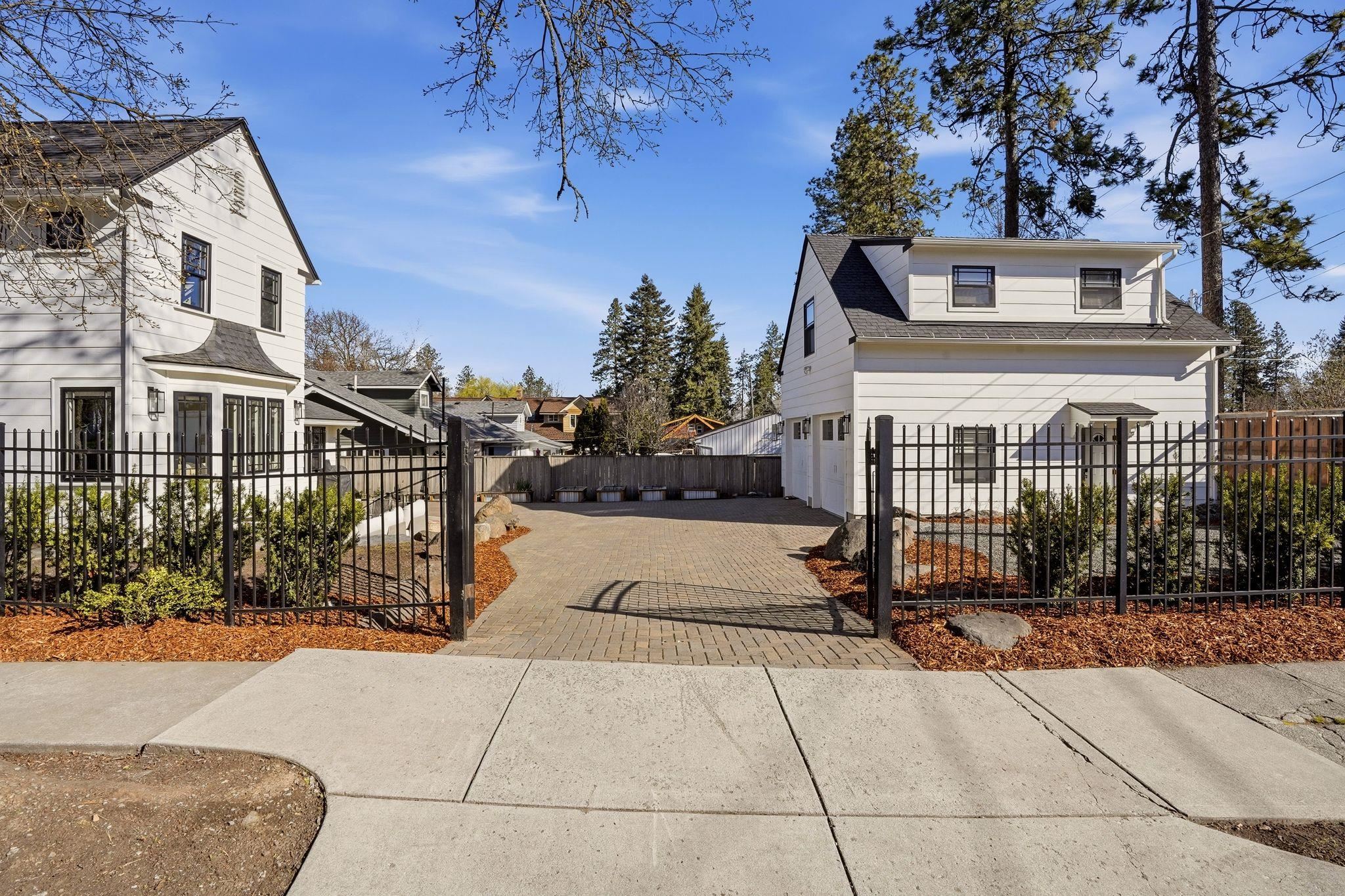 2423 S Manito Blvd - Photo 49