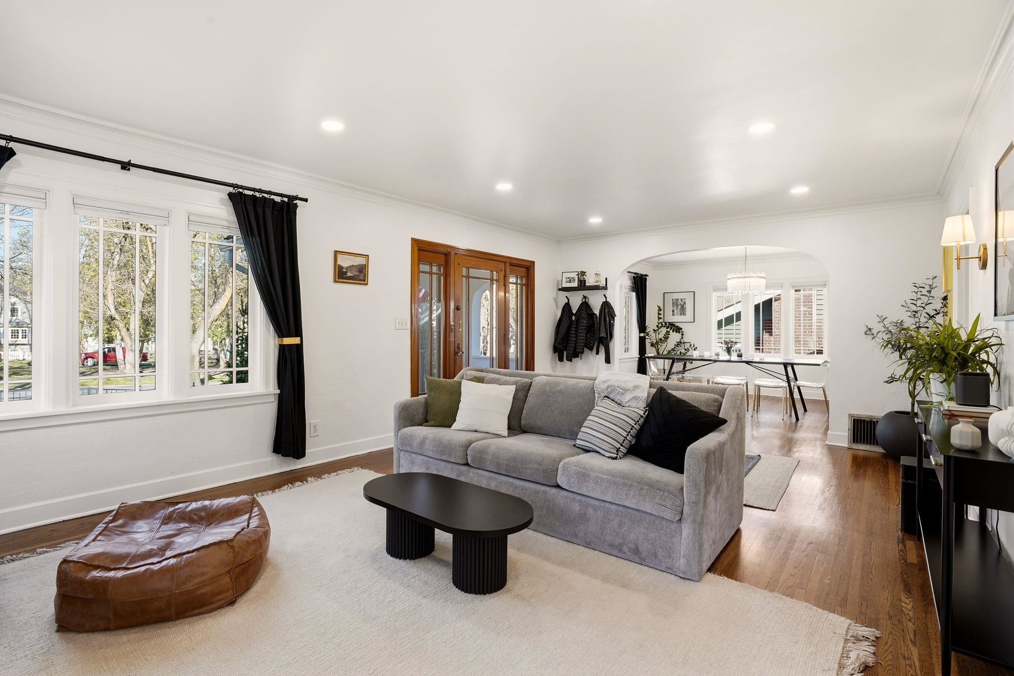 2423 S Manito Blvd - Photo 9