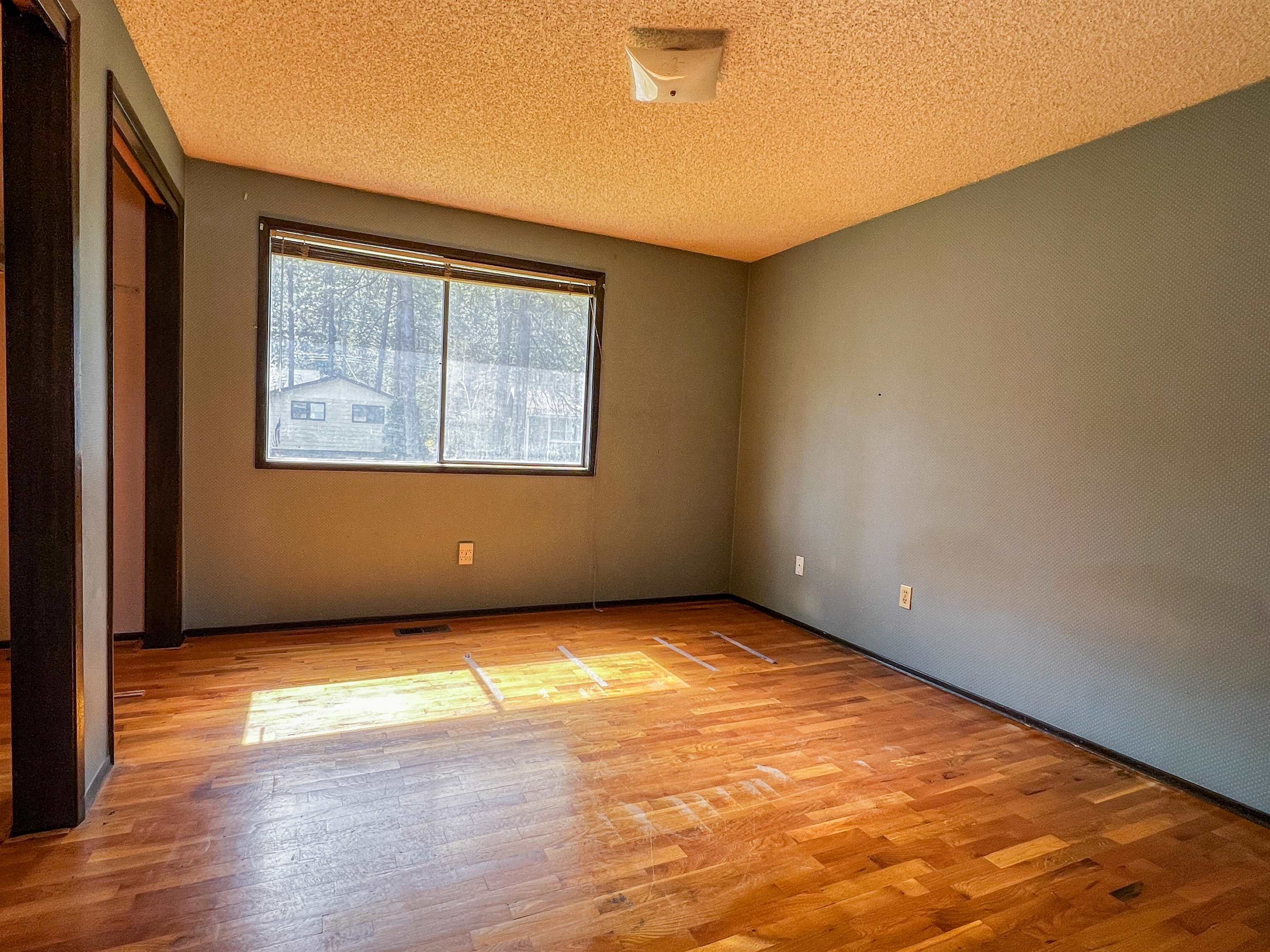 6005 N Oxford Dr - Photo 11