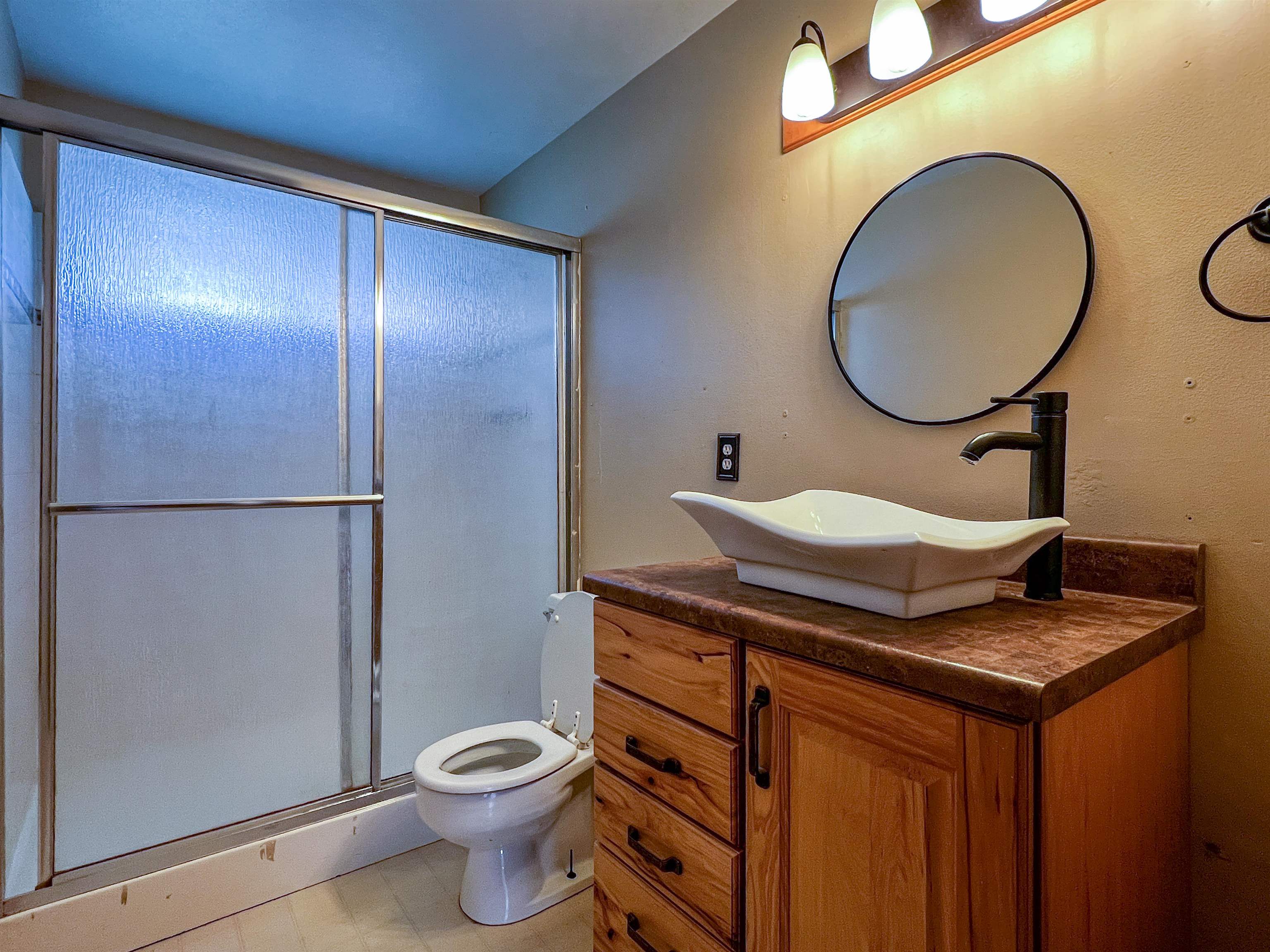 6005 N Oxford Dr - Photo 13