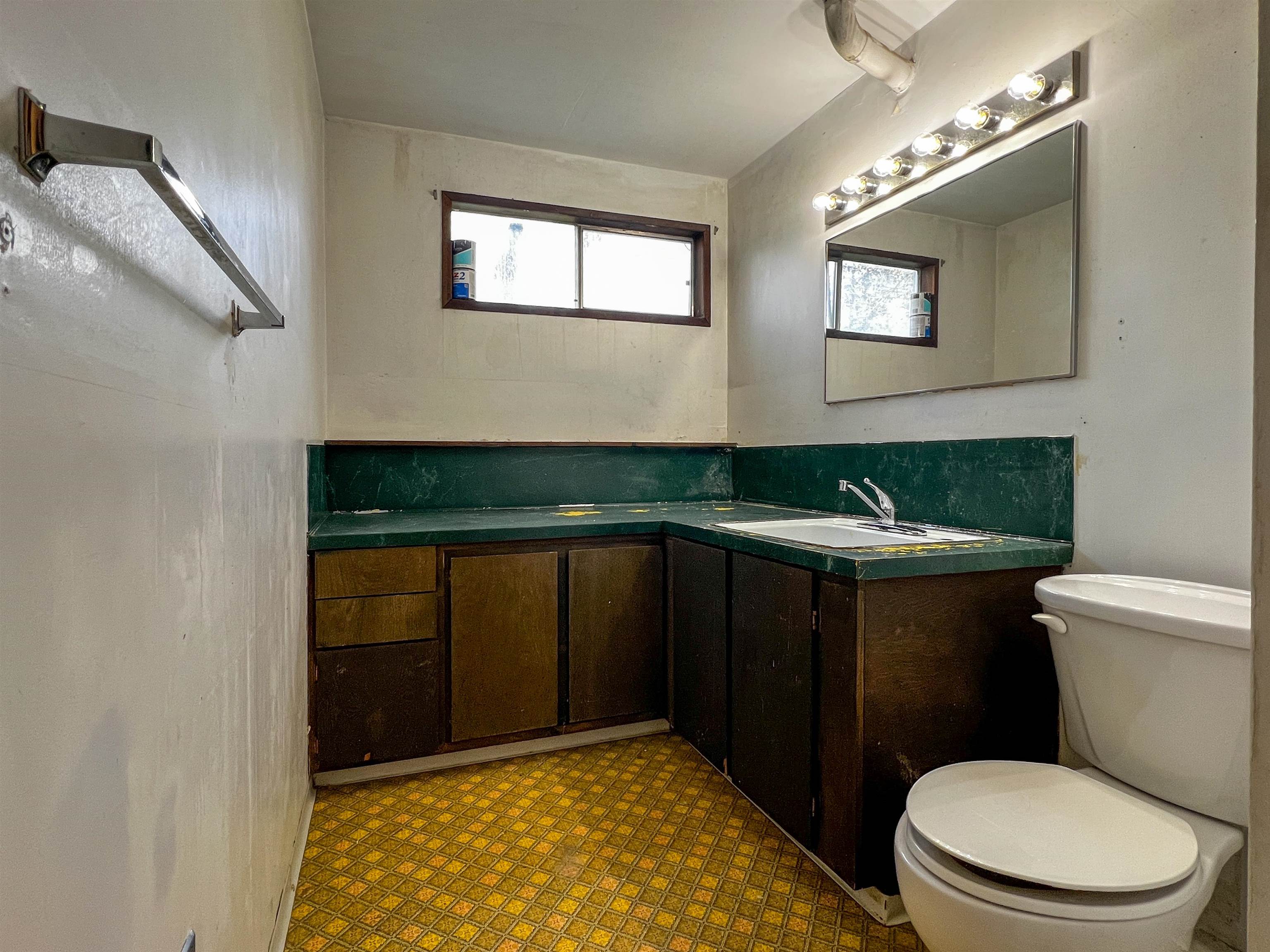 6005 N Oxford Dr - Photo 19