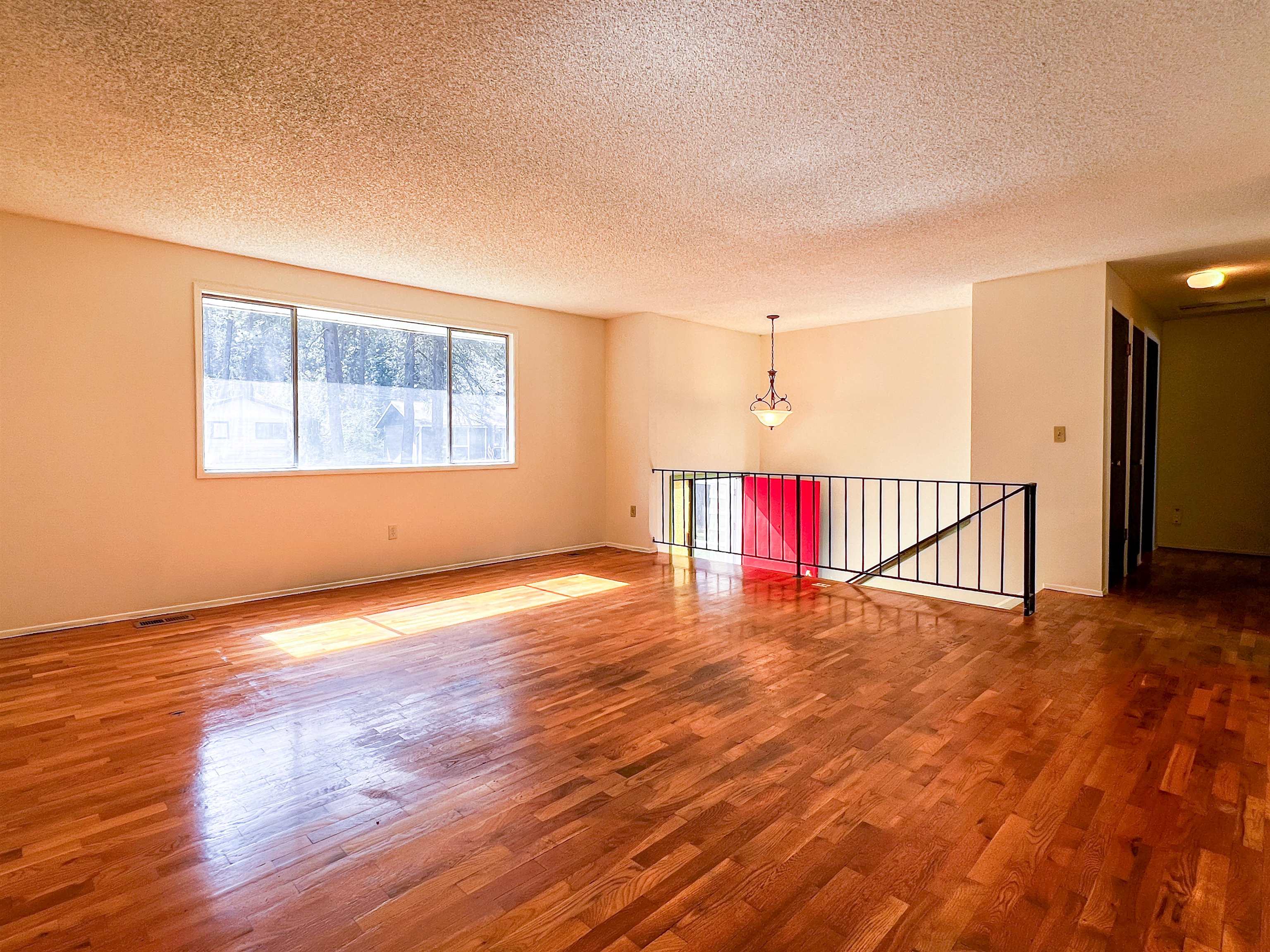 6005 N Oxford Dr - Photo 5