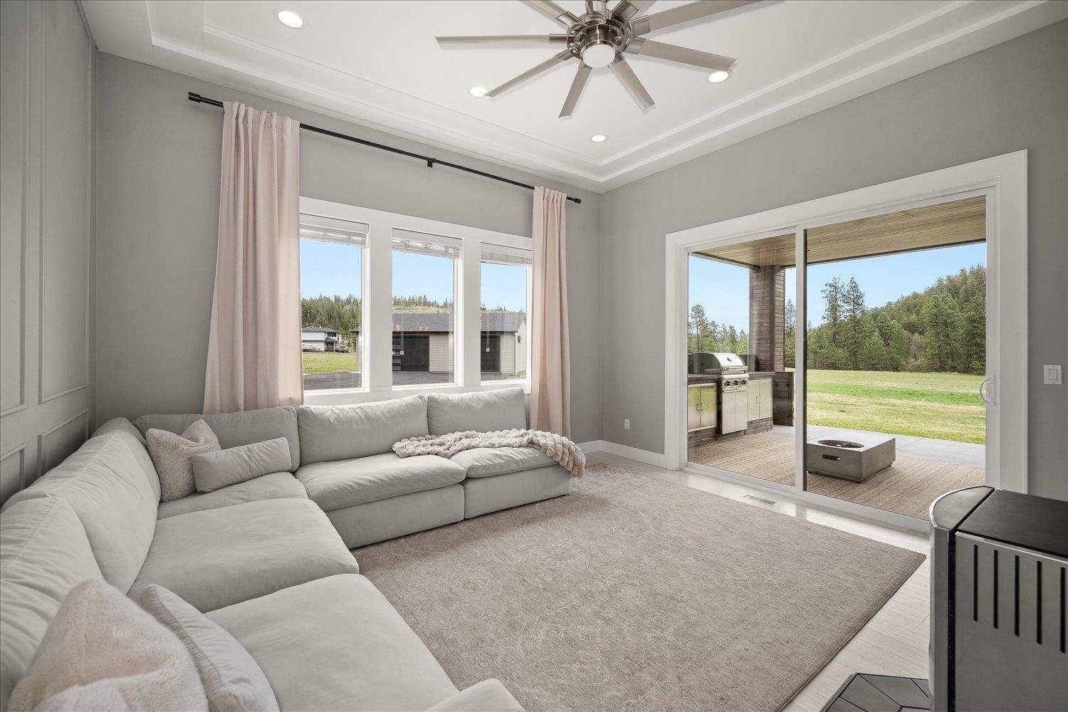 16215 W Coulee Hite Rd - Photo 11
