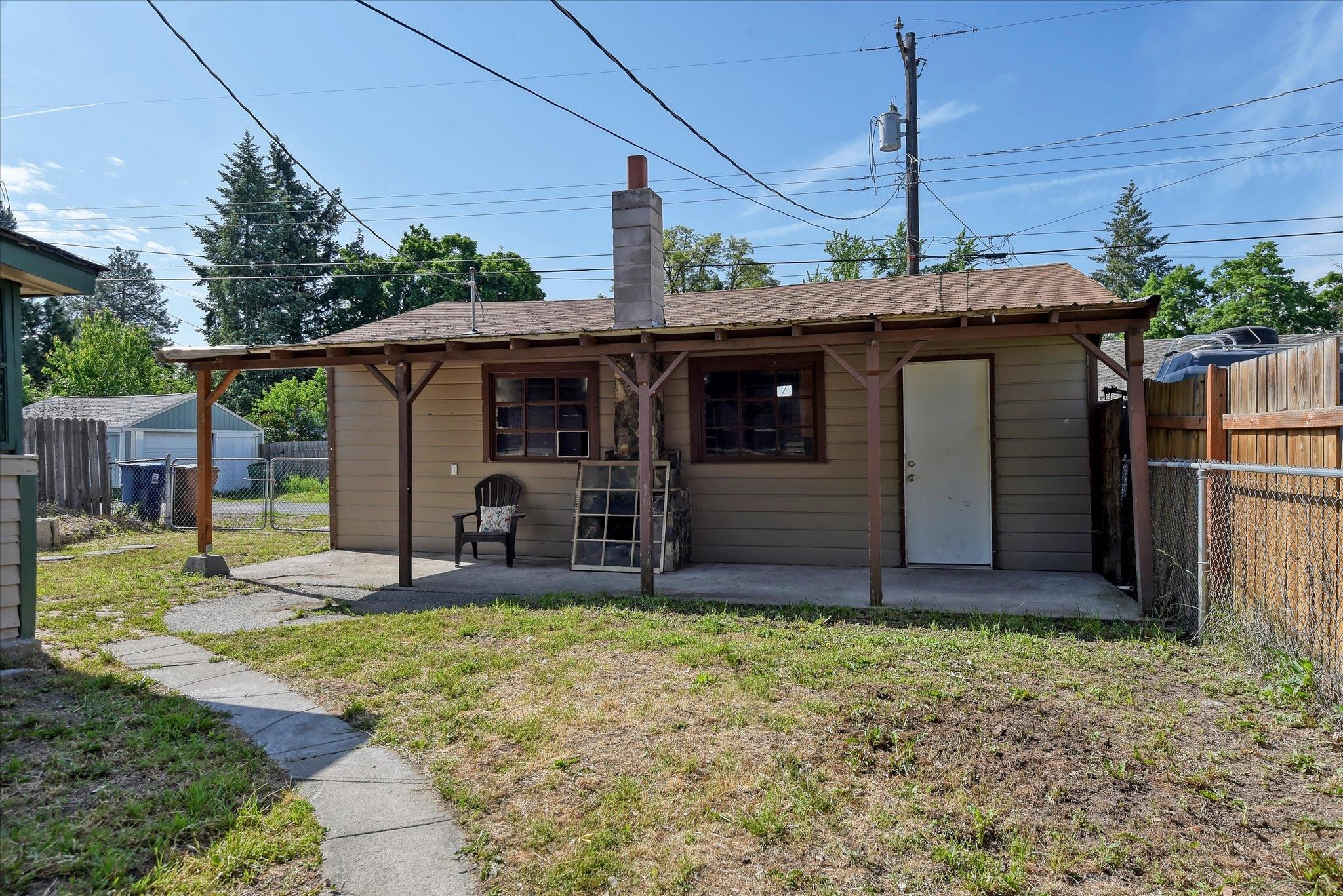 324 E Everett Ave - Photo 18