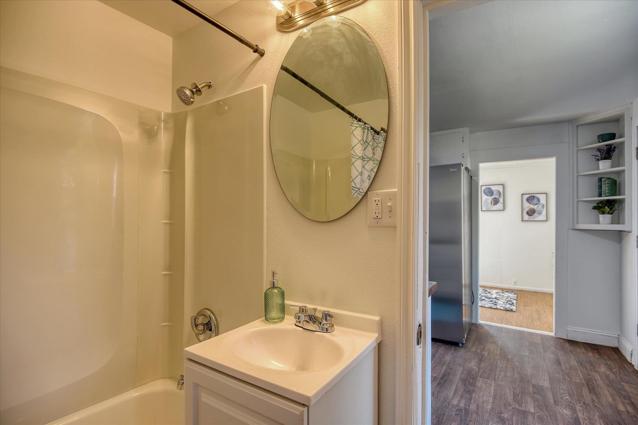 324 E Everett Ave - Photo 9