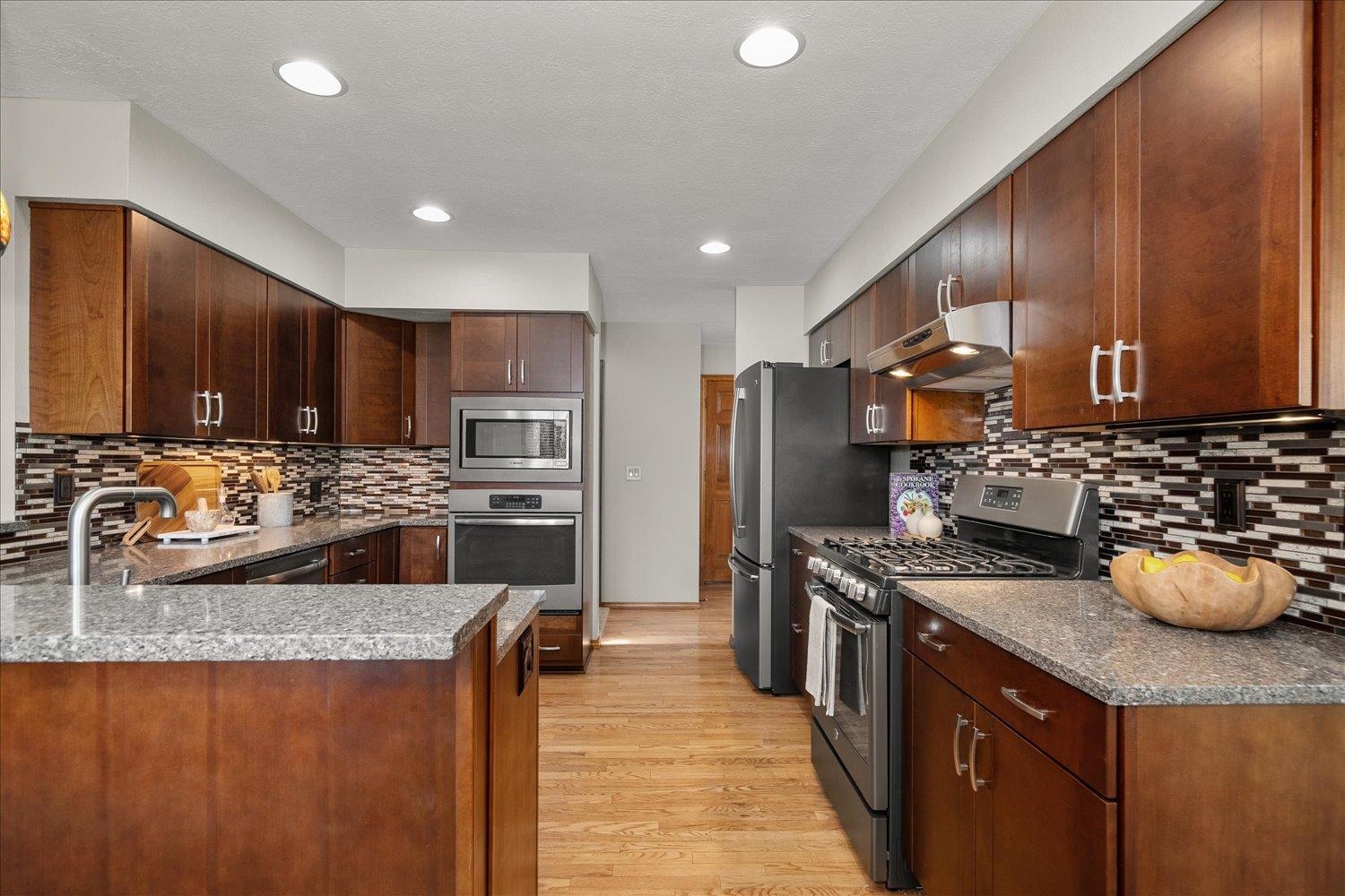 704 E High Dr - Photo 14