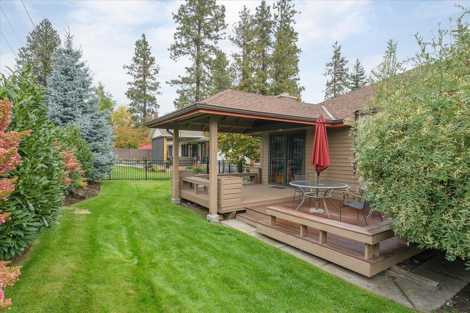 704 E High Dr - Photo 43