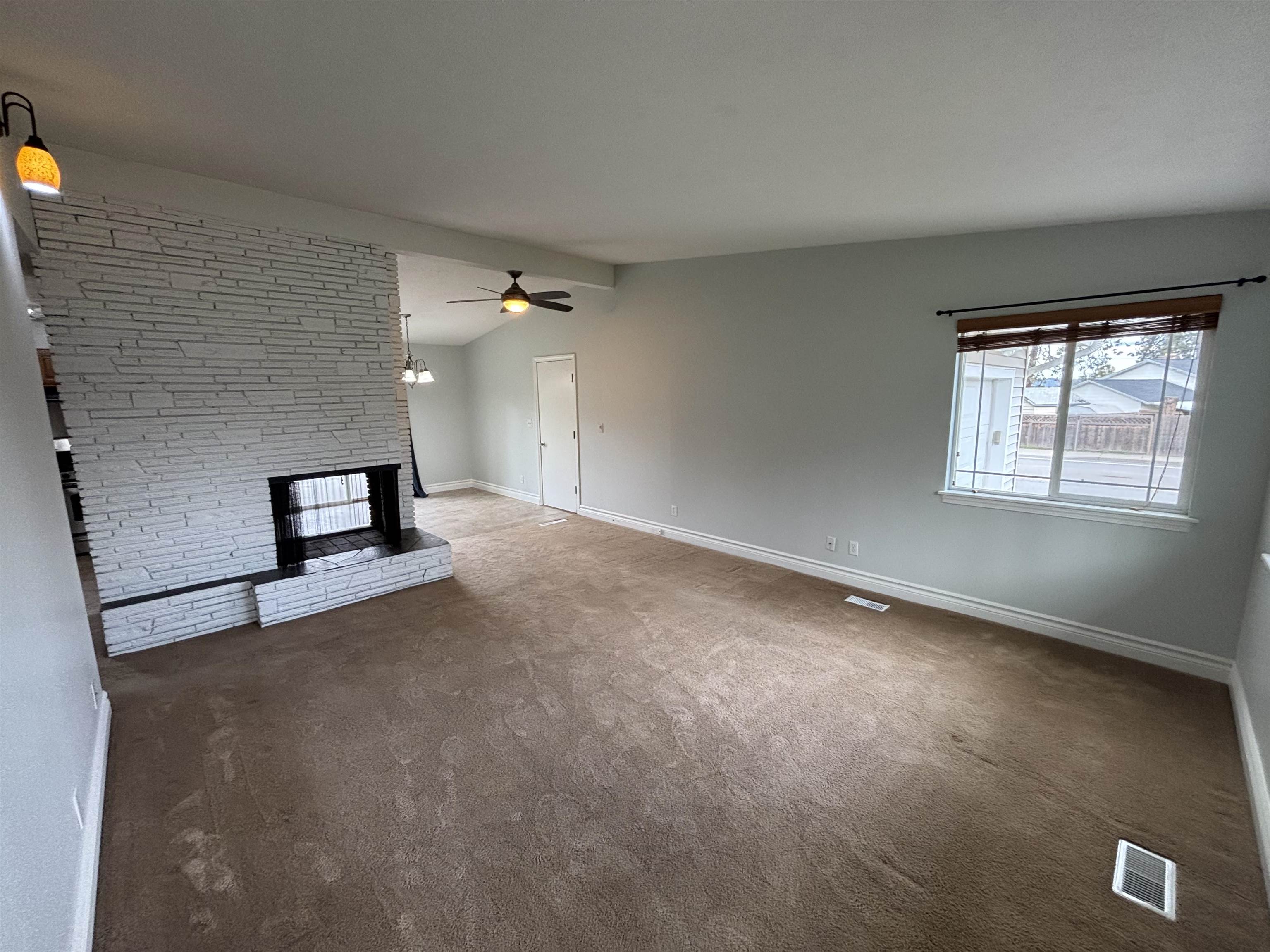 1604 S Woodlawn Rd - Photo 3