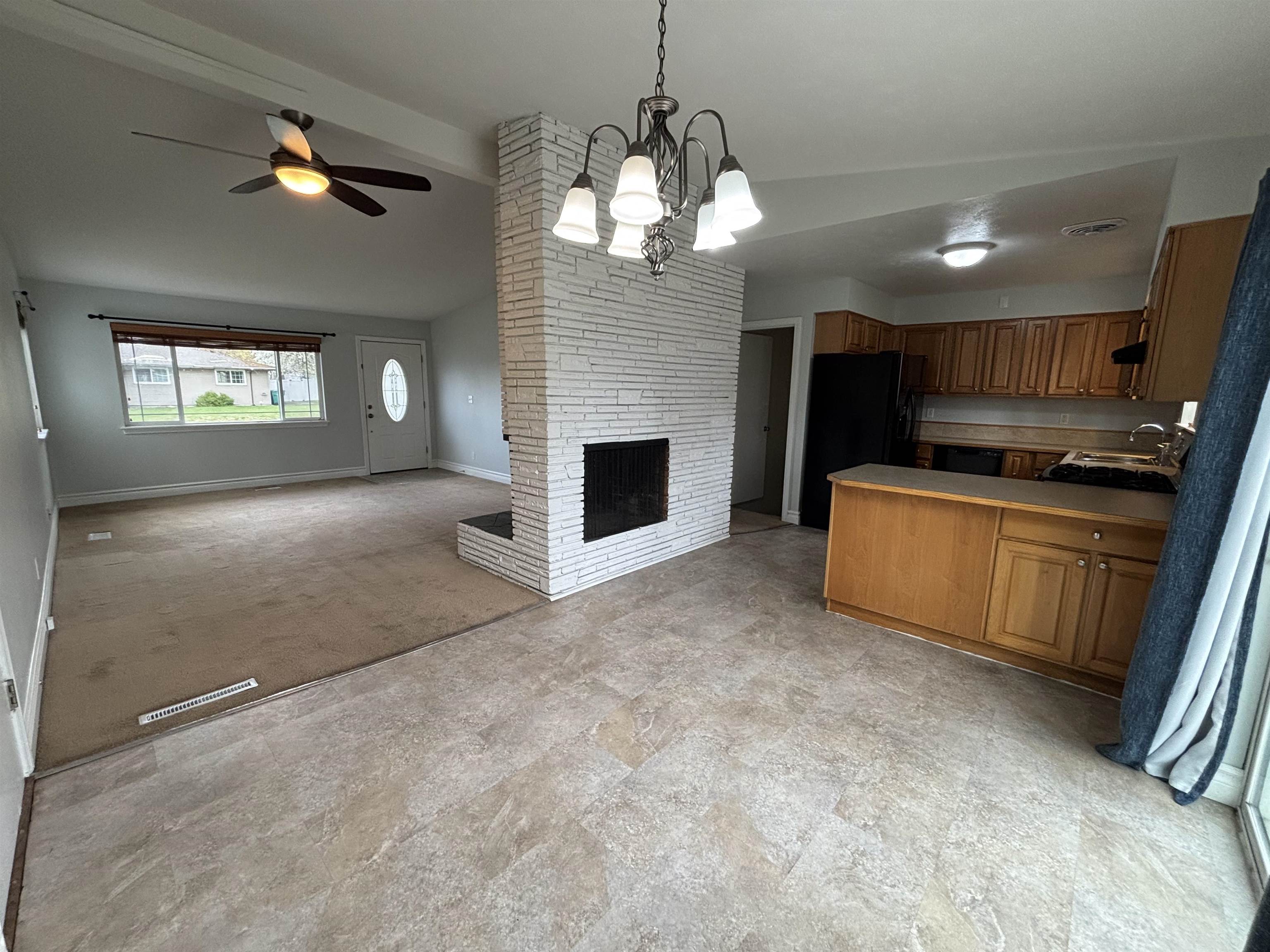 1604 S Woodlawn Rd - Photo 4