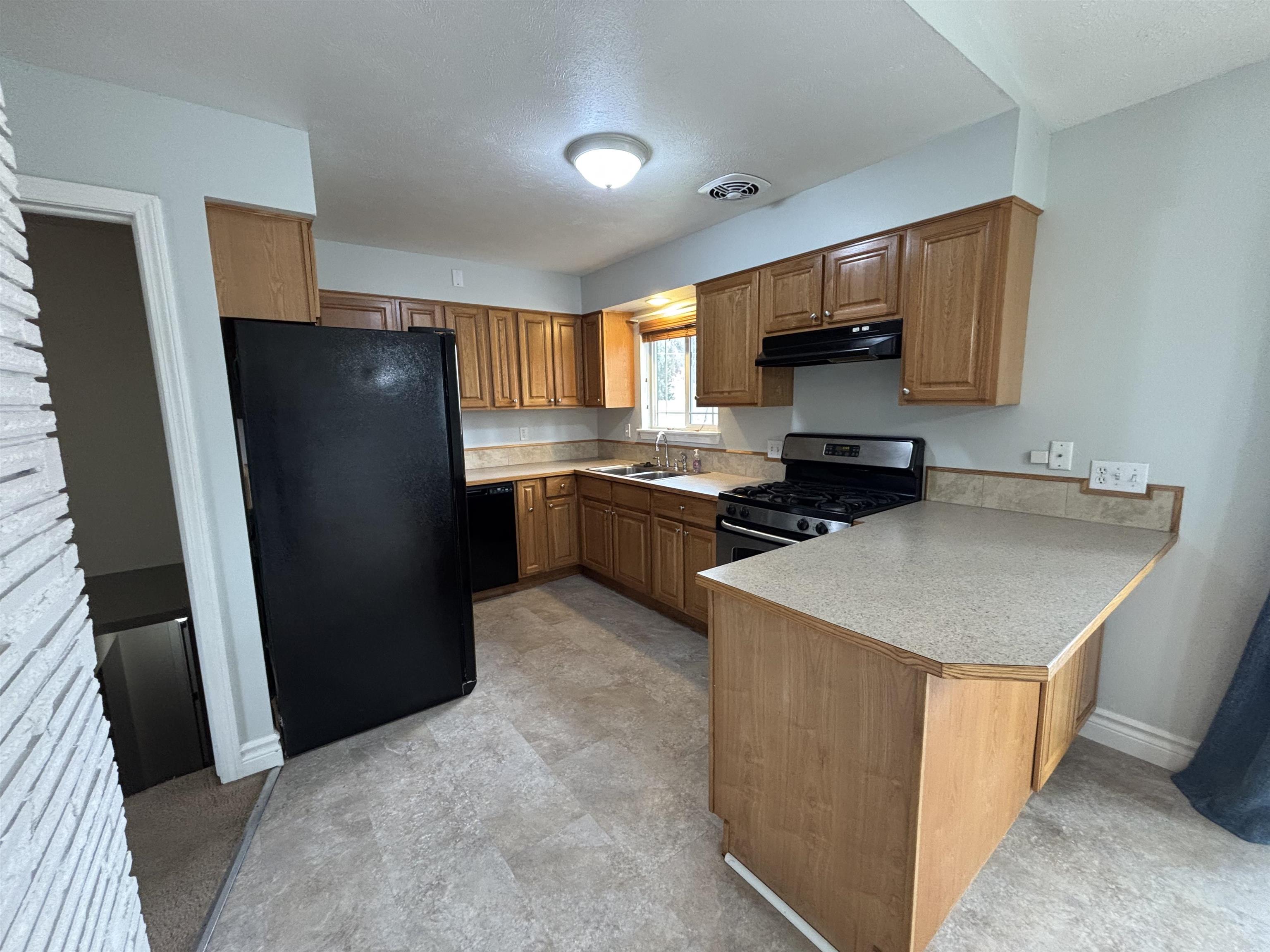 1604 S Woodlawn Rd - Photo 6