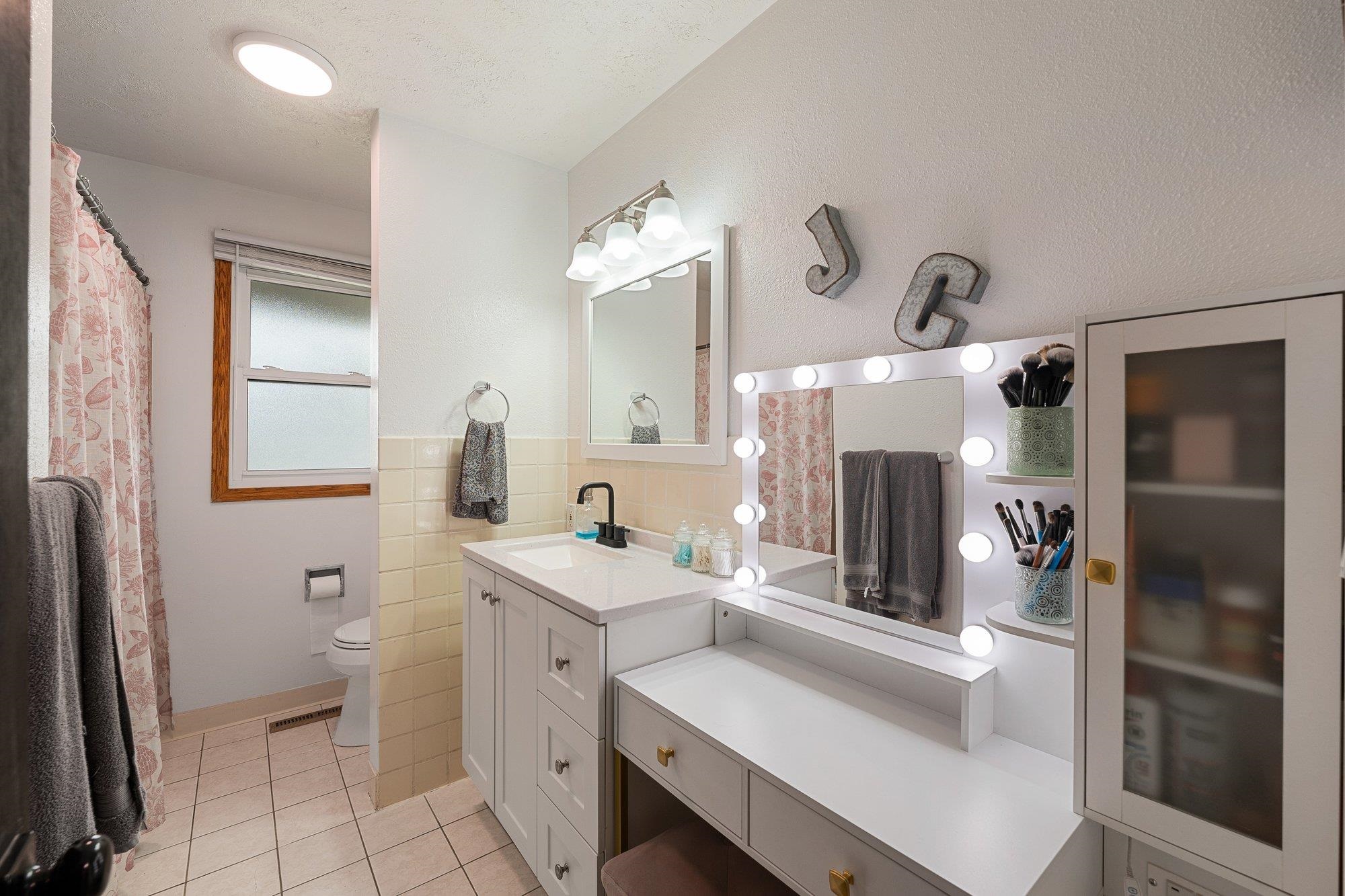 5933 N Moore St - Photo 11