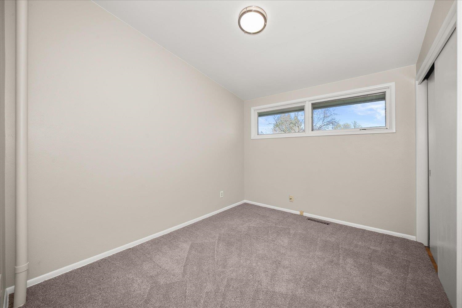 11603 E Main Ave - Photo 12
