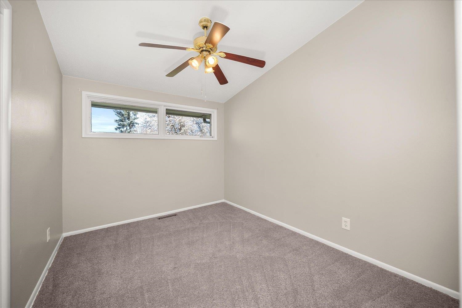 11603 E Main Ave - Photo 13