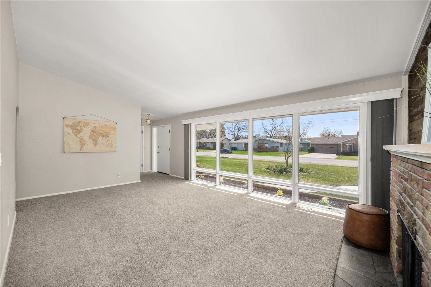 11603 E Main Ave - Photo 4