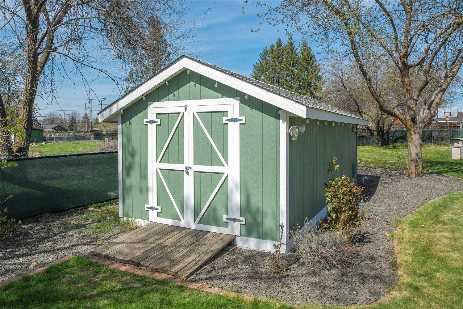 11603 E Main Ave - Photo 33