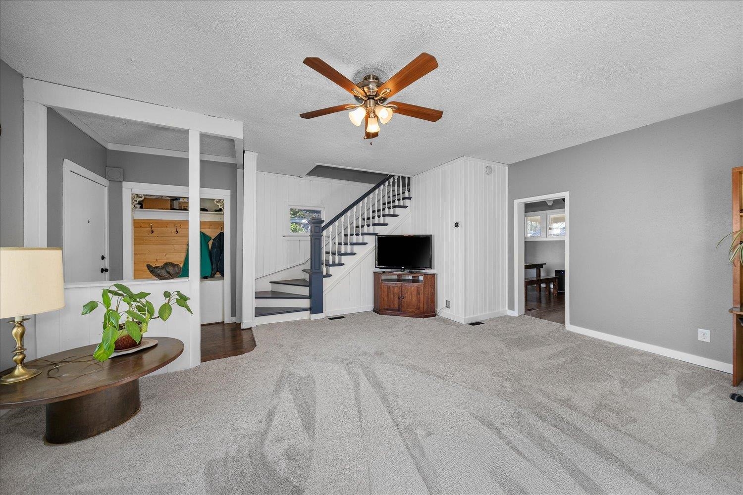615 W Mansfield Ave - Photo 4
