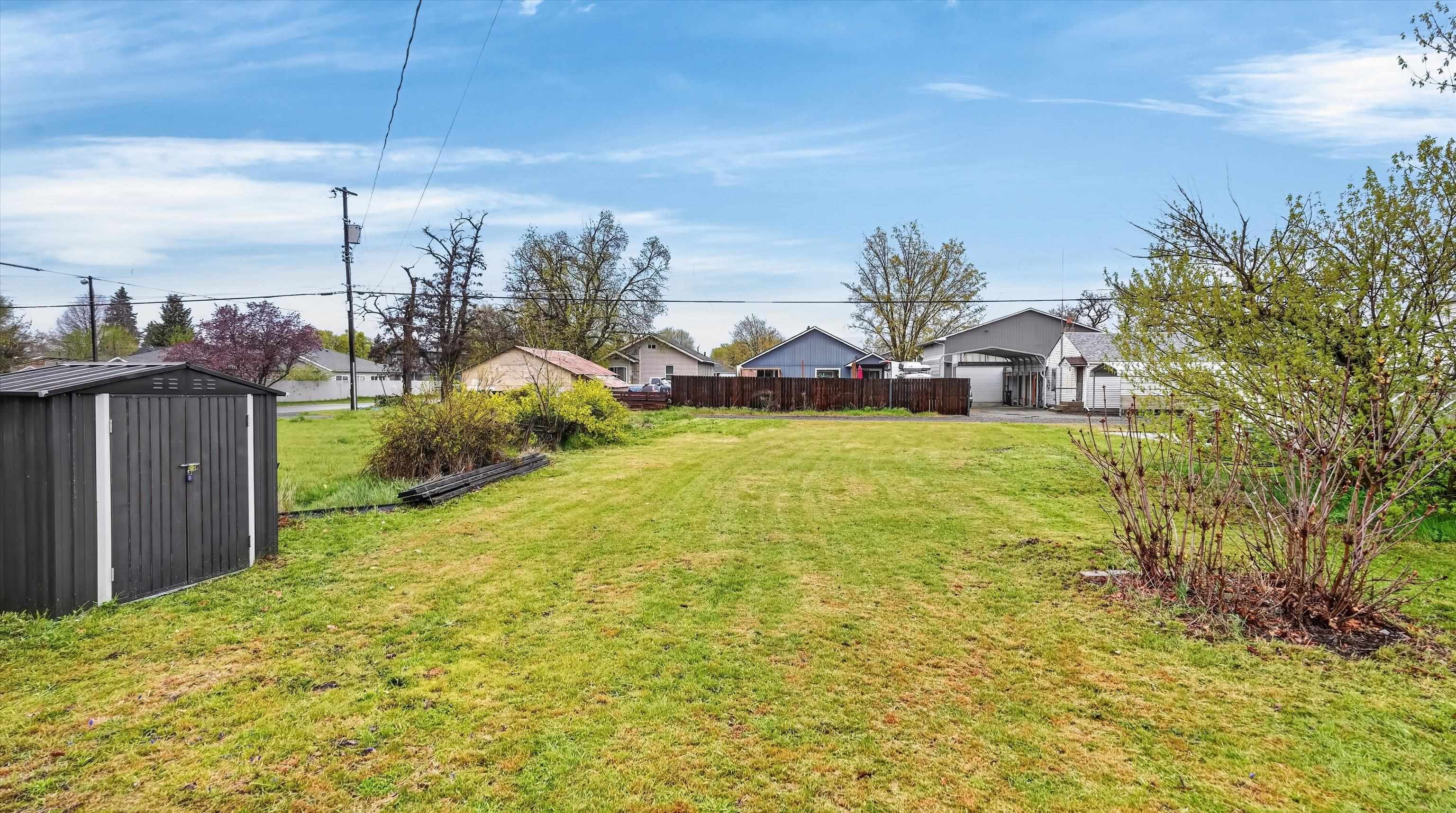 2707 E Desmet Ave - Photo 22