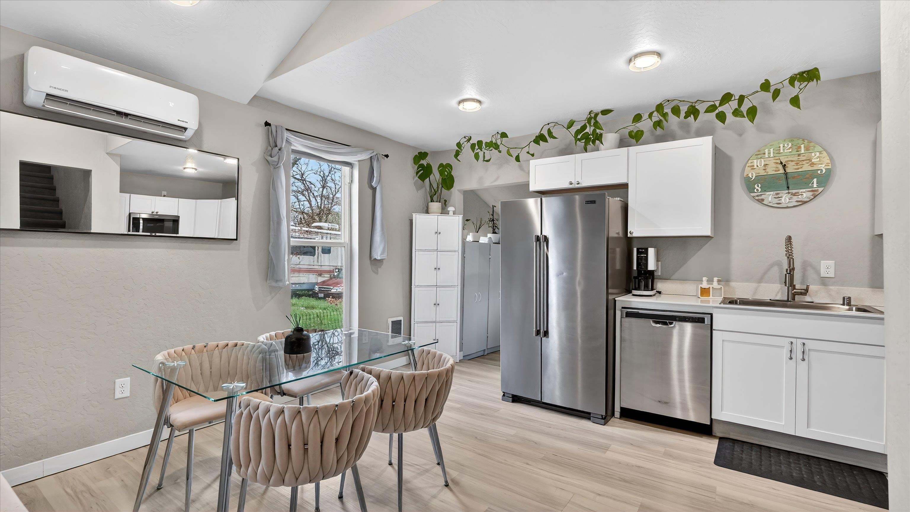 2707 E Desmet Ave - Photo 6