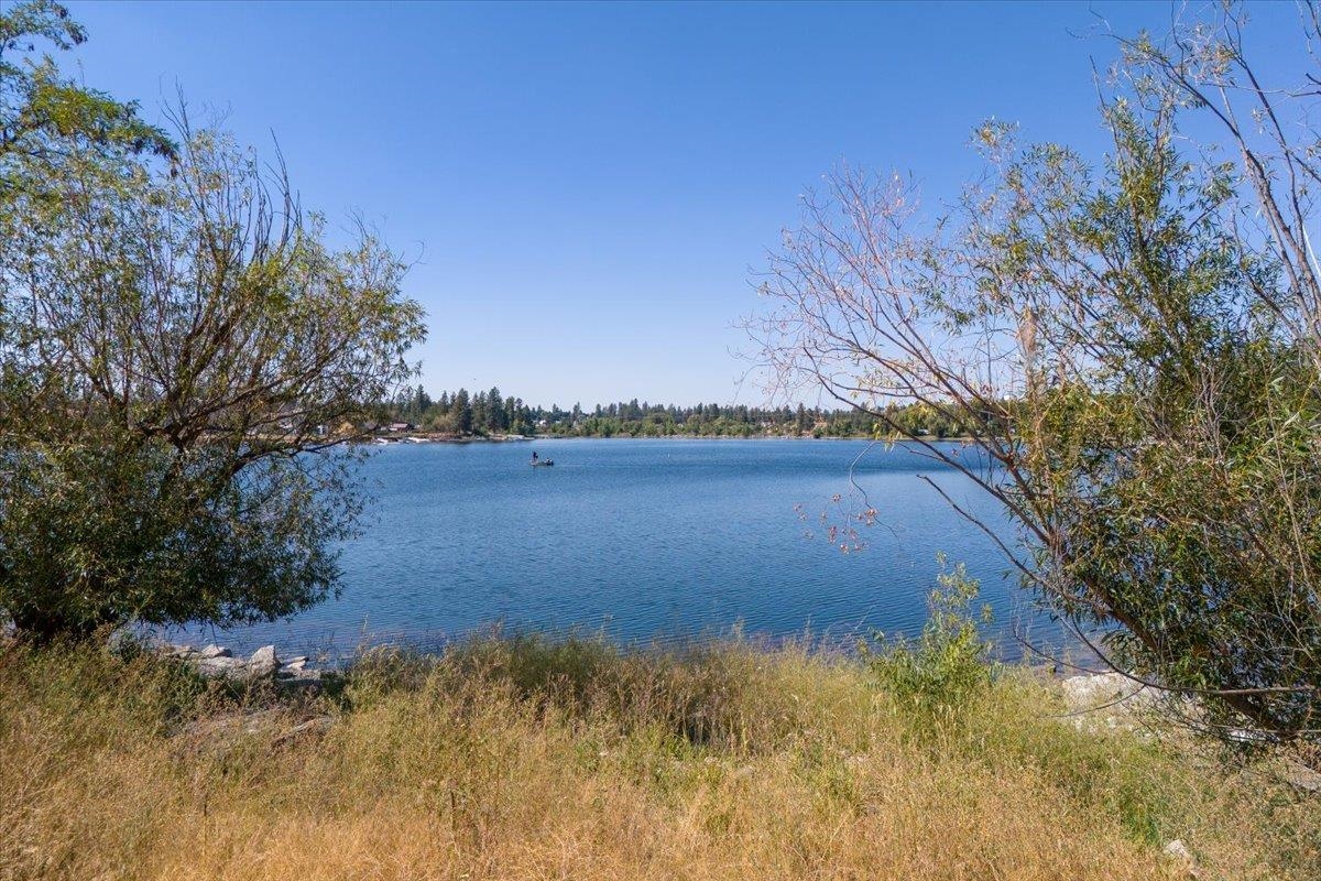 9212 S Silver Lake Rd - Photo 18