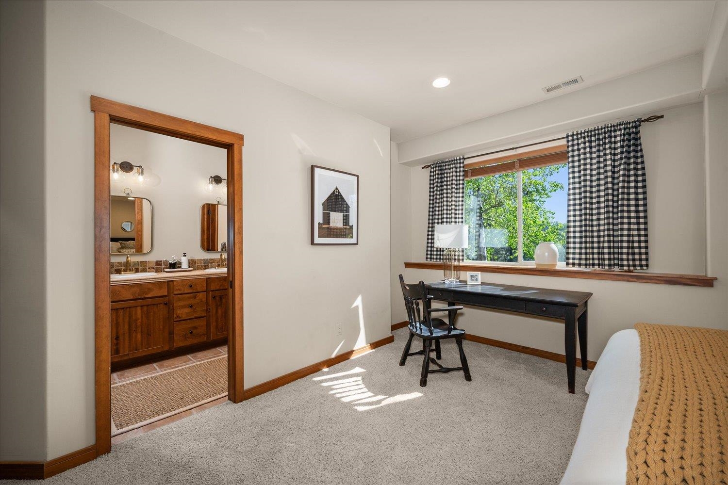 2415 E Hangman Creek Ln - Photo 32