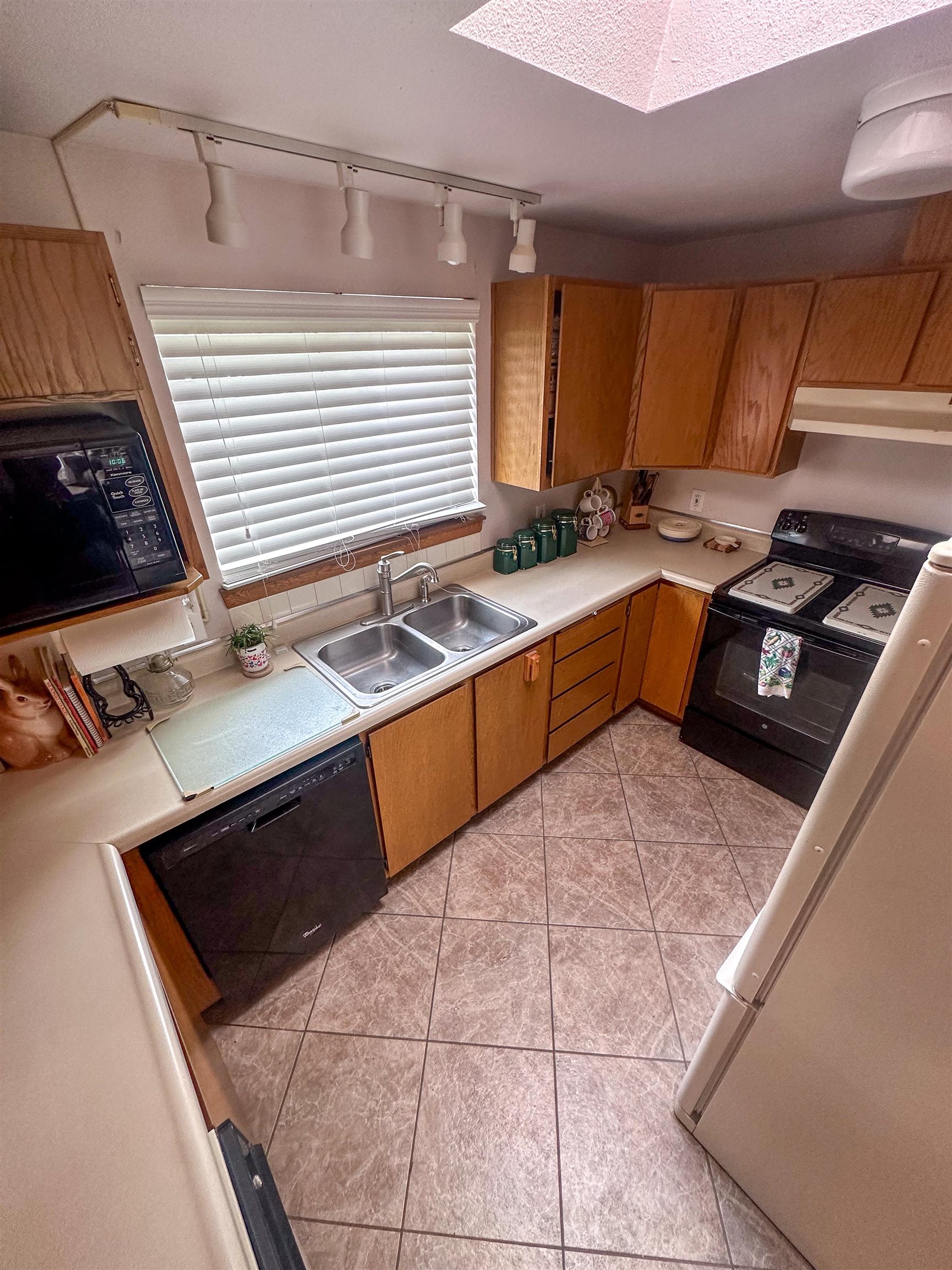 15307 W Autumn Ln - Photo 11