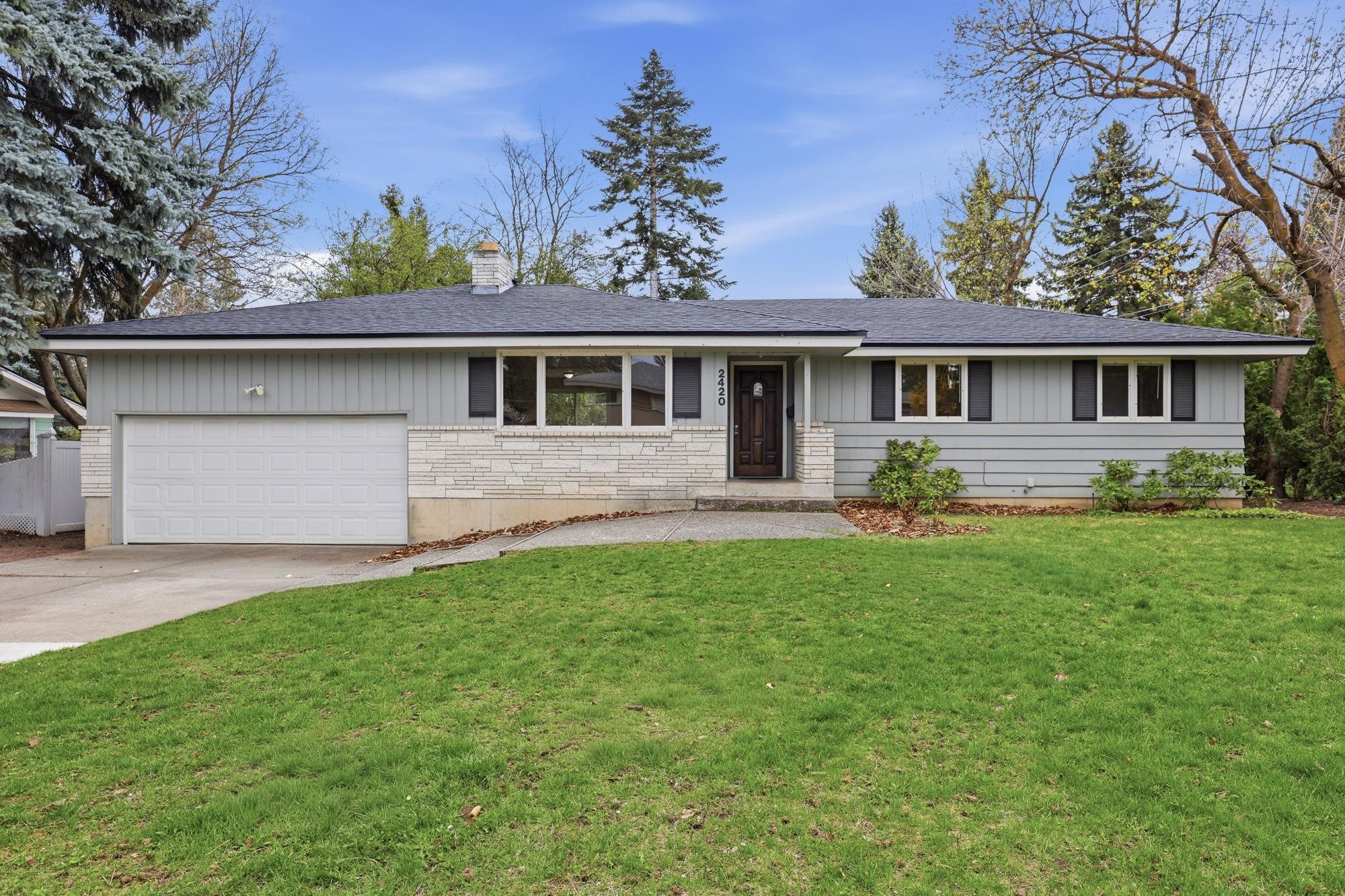 2420 E 39th Ave - Photo 1