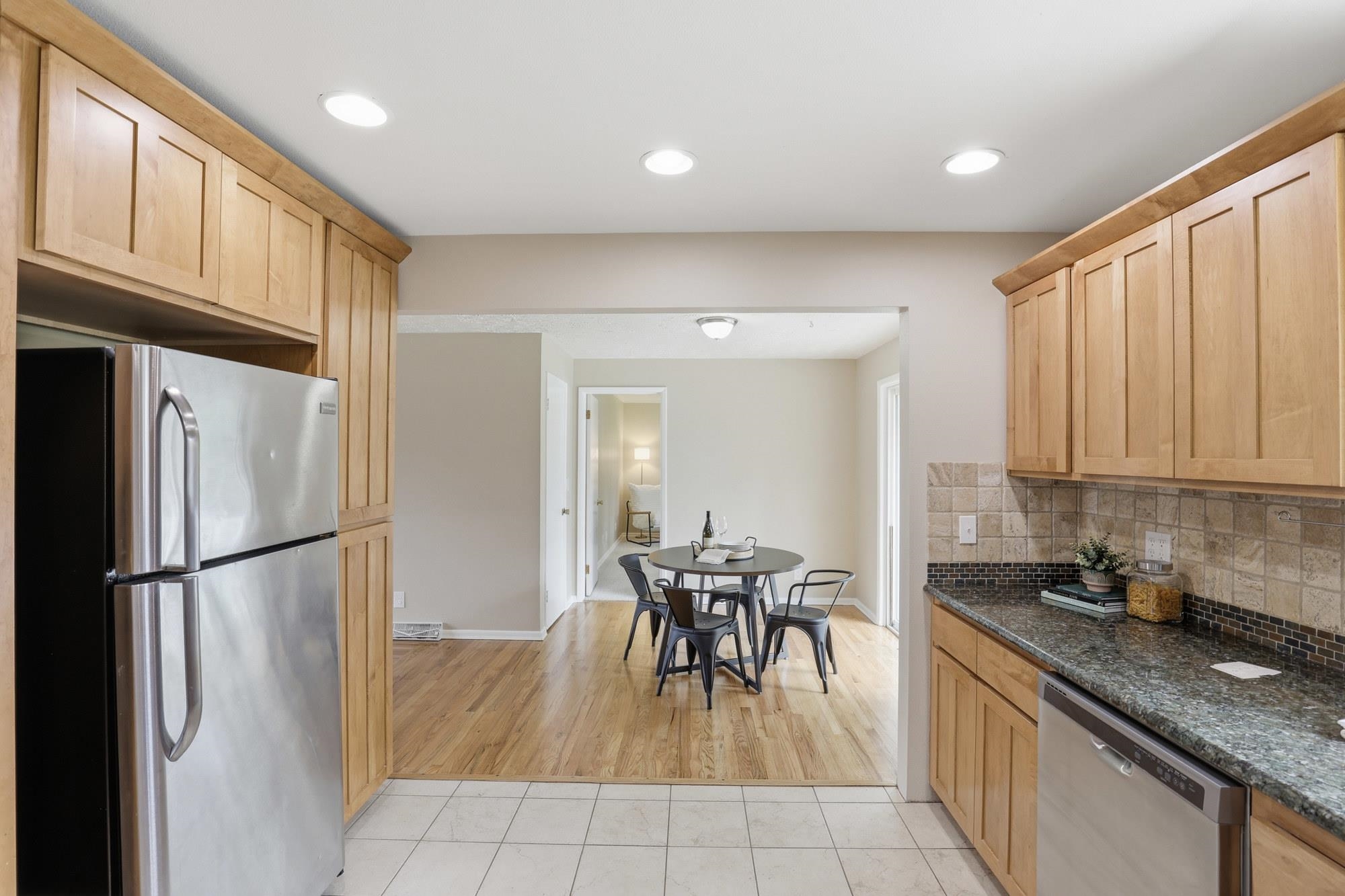 2420 E 39th Ave - Photo 15