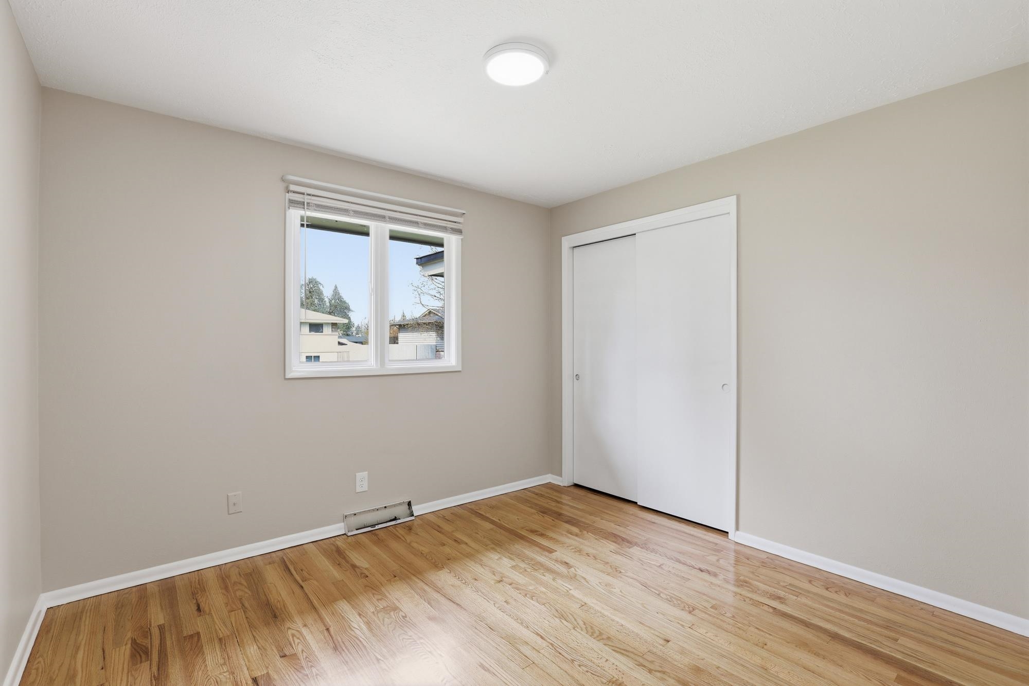 2420 E 39th Ave - Photo 25