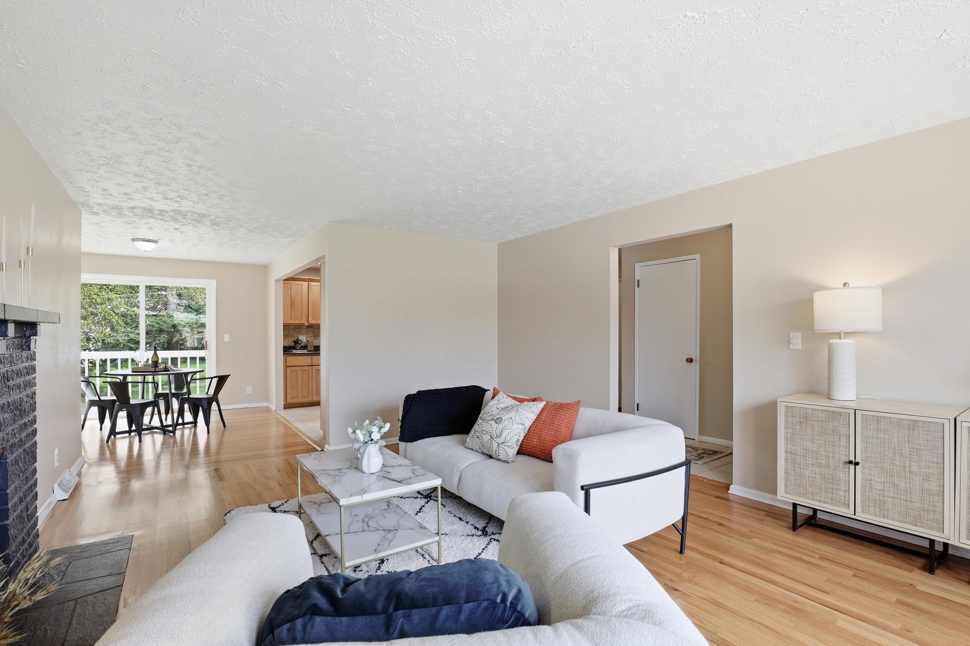 2420 E 39th Ave - Photo 6